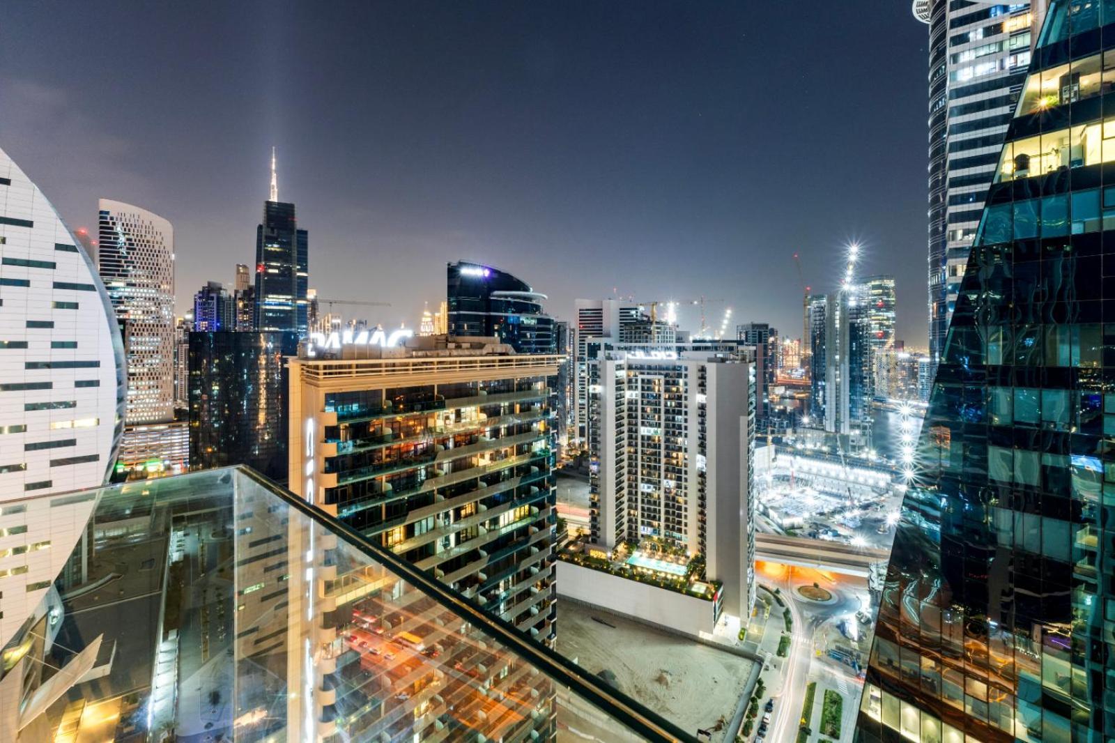 Exceptional 1br 5 Mins Burj Khalifa With Gaming Dubai