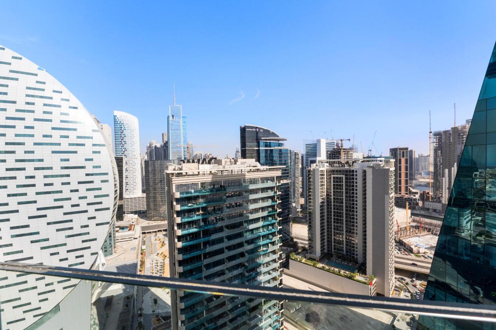 Exceptional 1br 5 Mins Burj Khalifa With Gaming