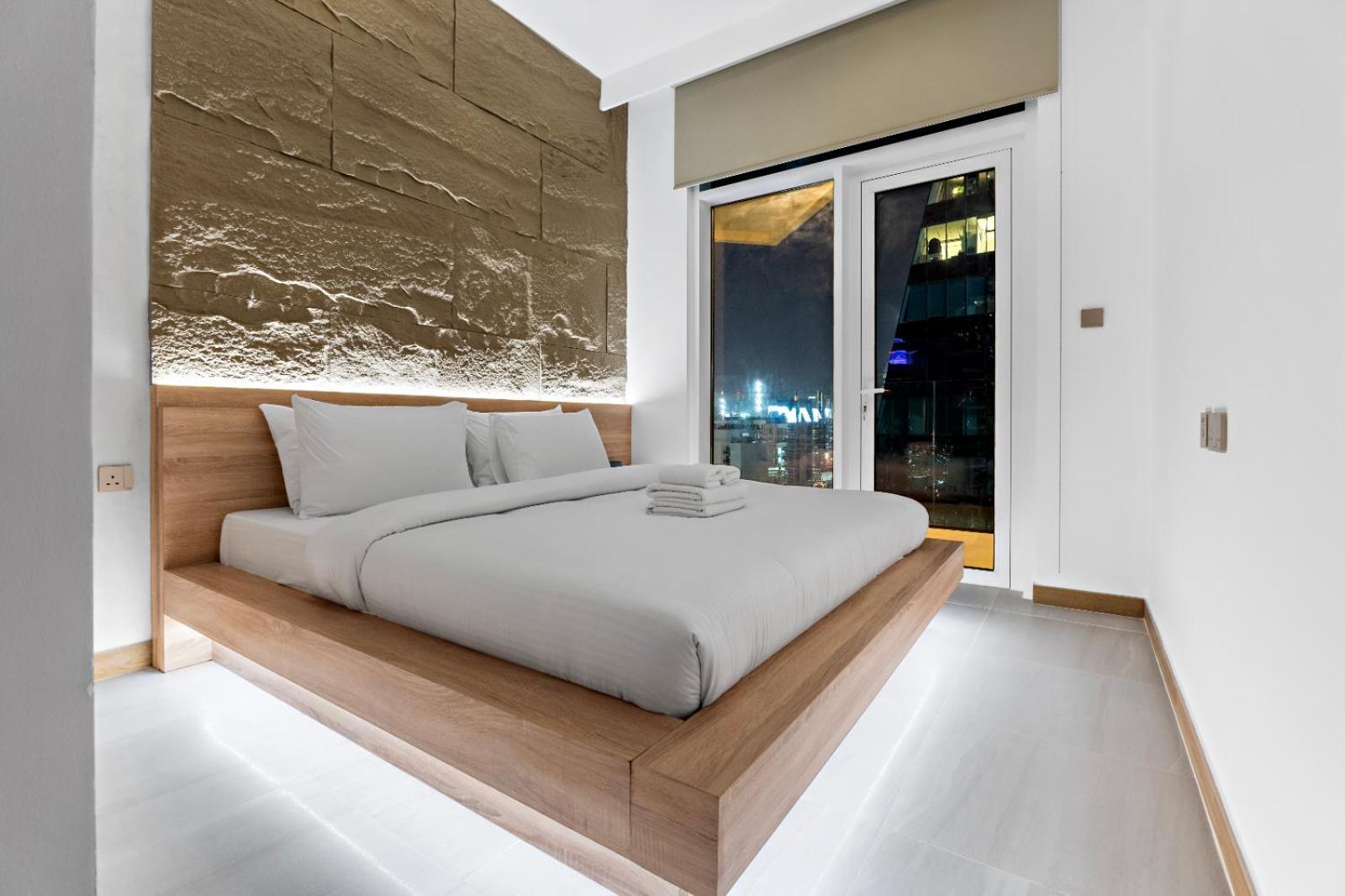 Exceptional 1br 5 Mins Burj Khalifa With Gaming Apartment Dubai