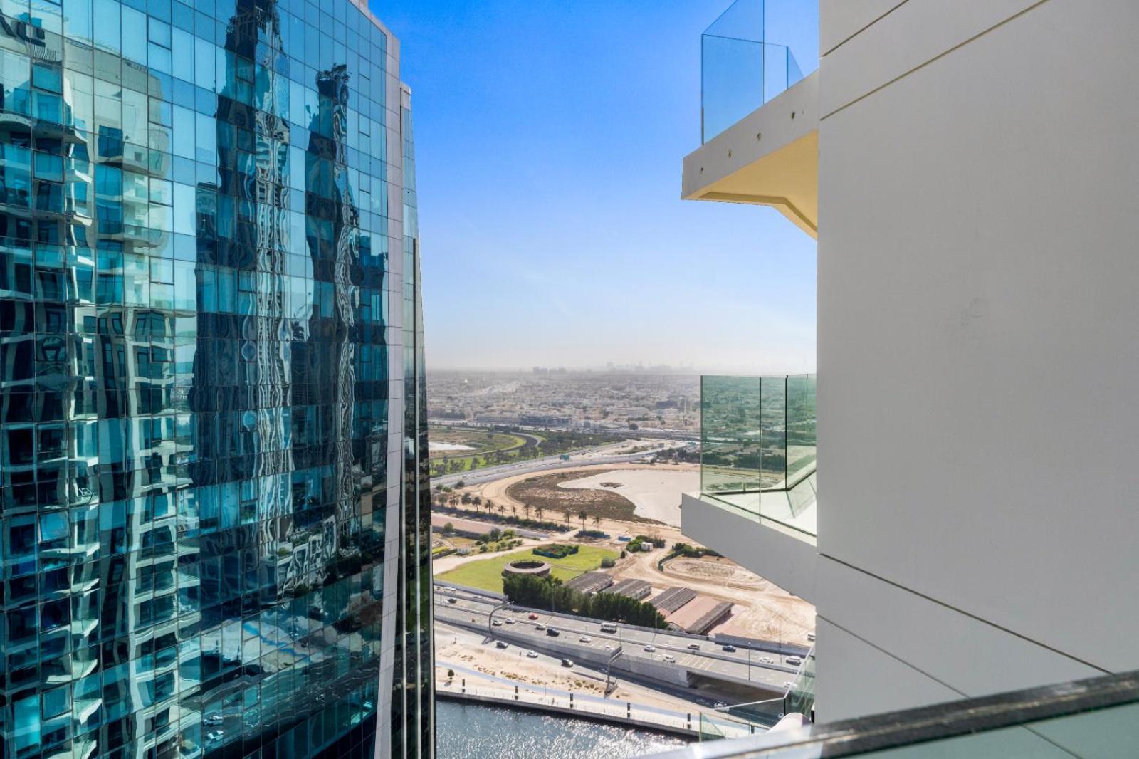 Apartment Exceptional 1br 5 Mins Burj Khalifa With Gaming