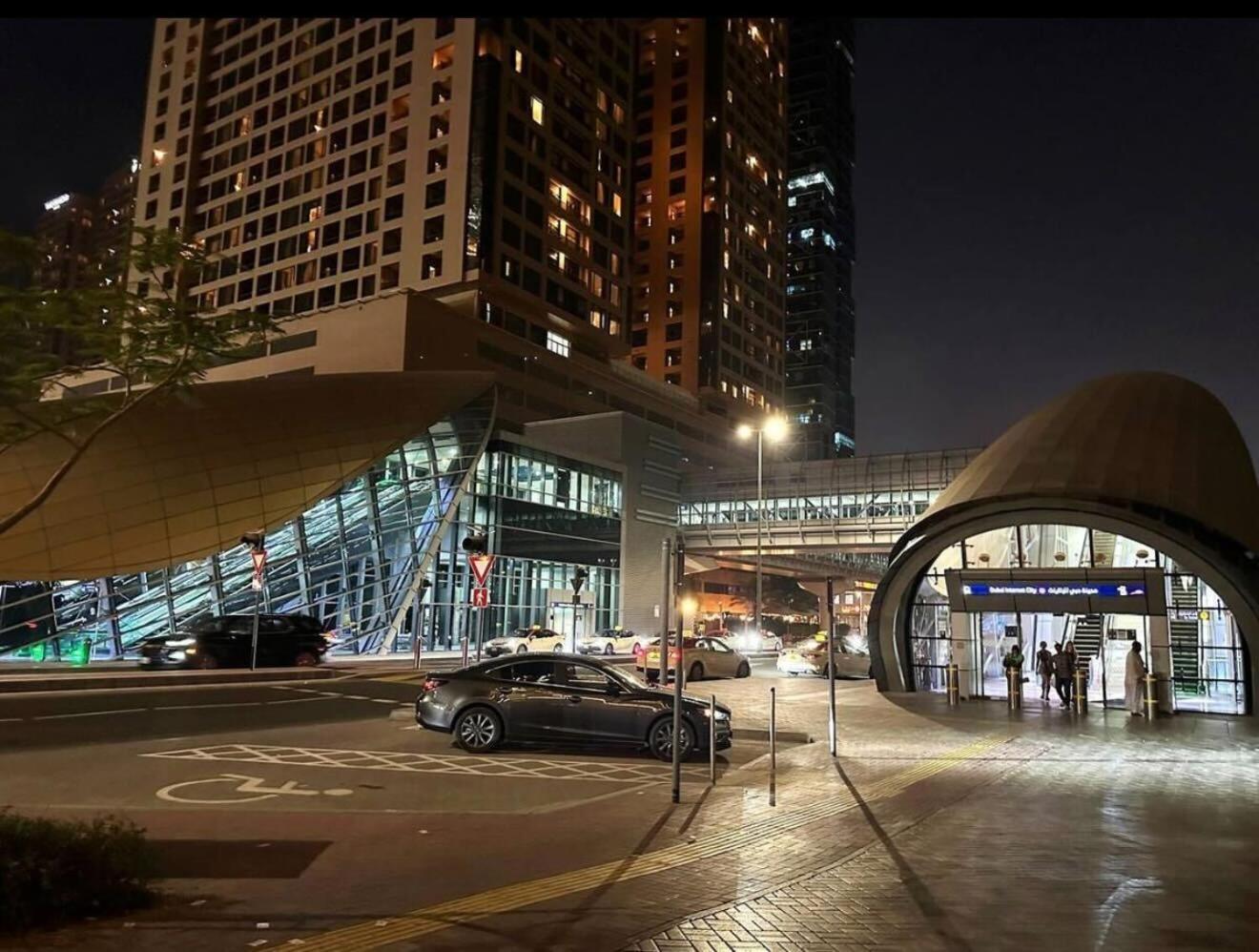 The Junction Partition In Barsha Heights