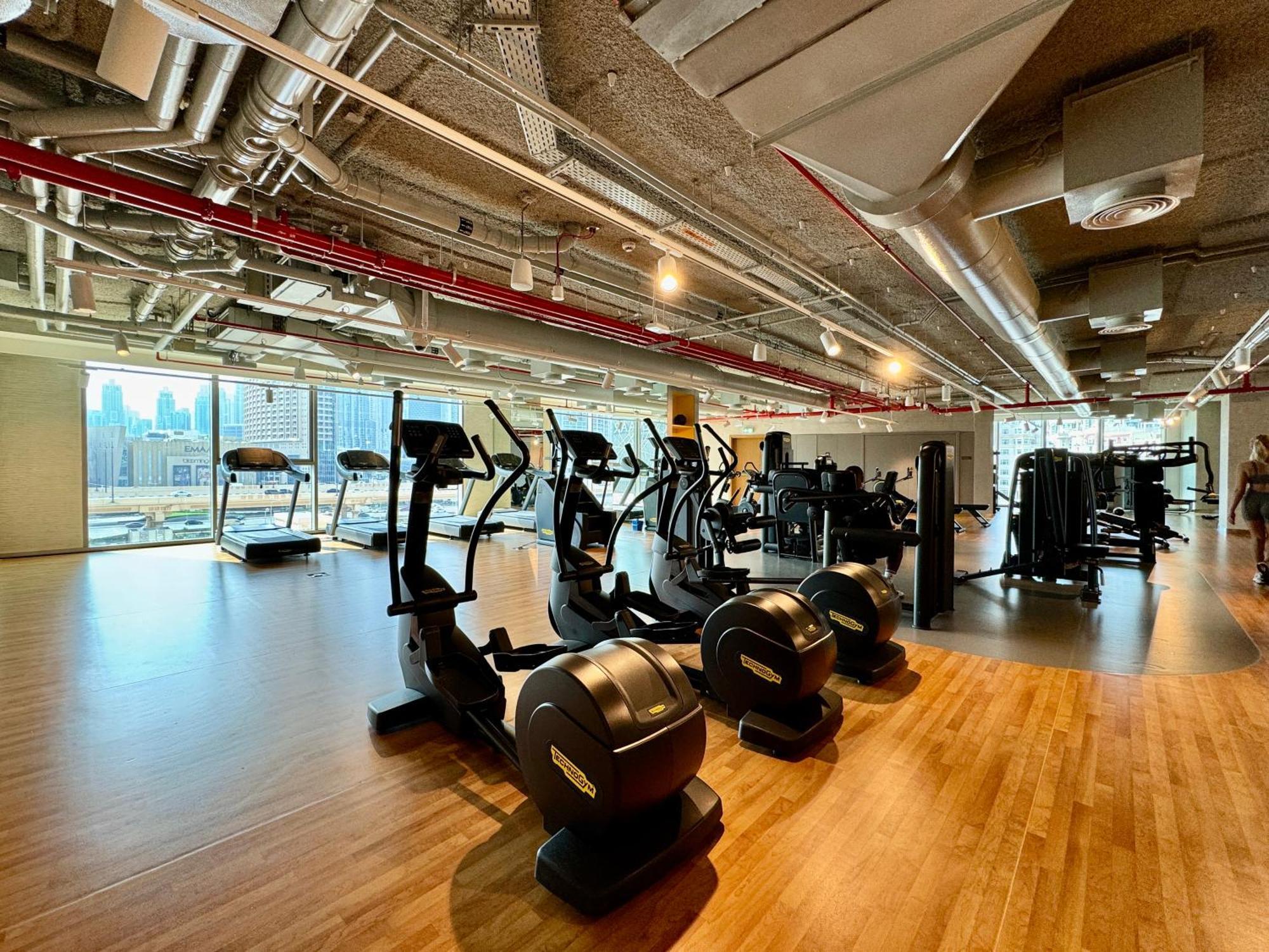 Bright And Exquisite 1-bedroom In Downtown Views 2