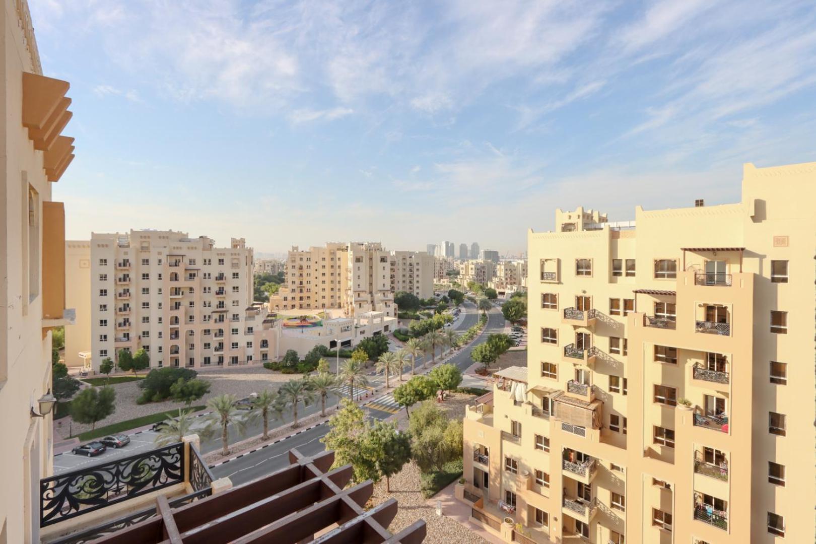 Apartment Livbnb- 2-bedroom Sanctuary In Al Ramth, Dubailand