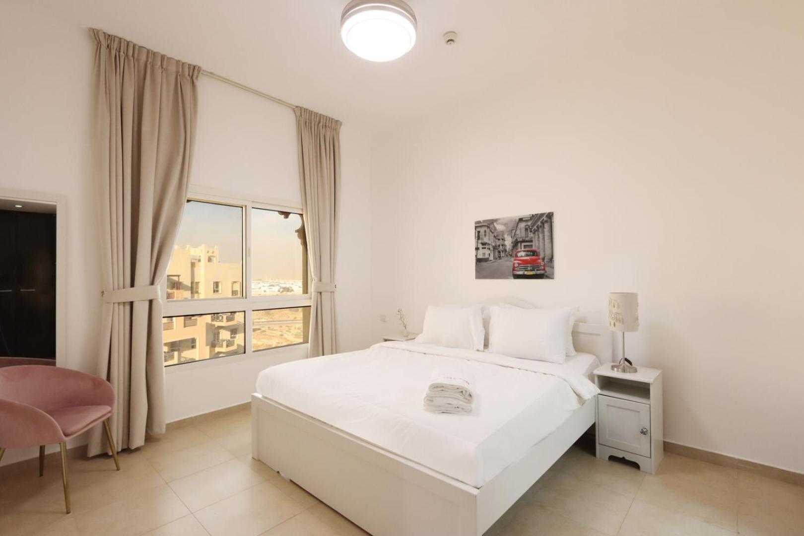 Livbnb- 2-bedroom Sanctuary In Al Ramth, Dubailand Apartment
