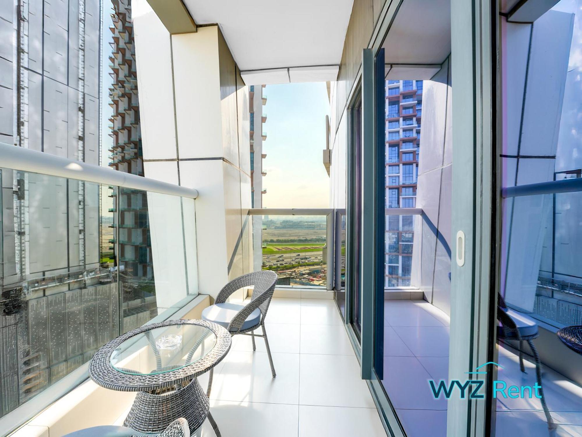 Apartment Glamorous 2br In Damac Paramount Tower