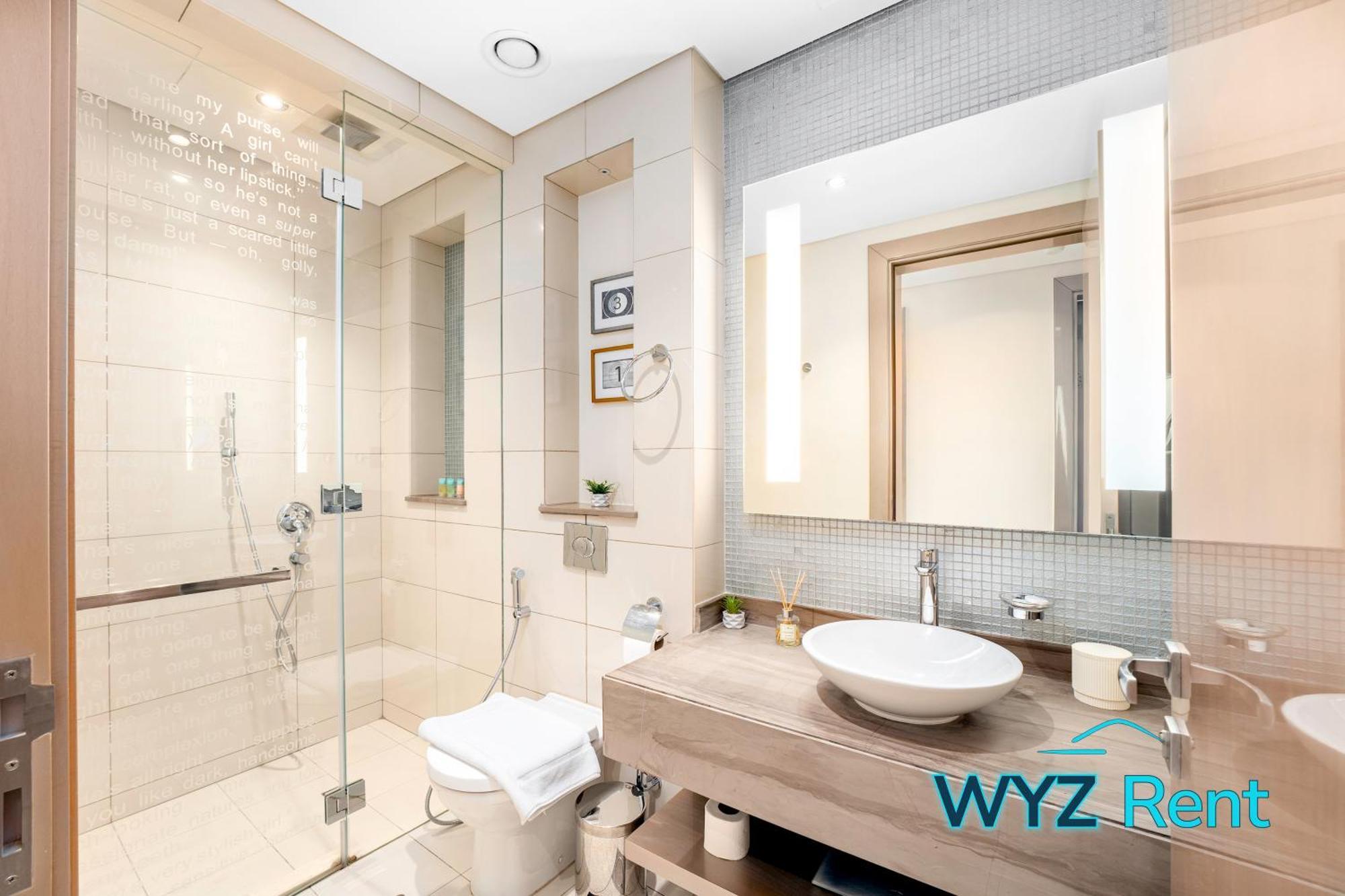Glamorous 2br In Damac Paramount Tower * Dubai