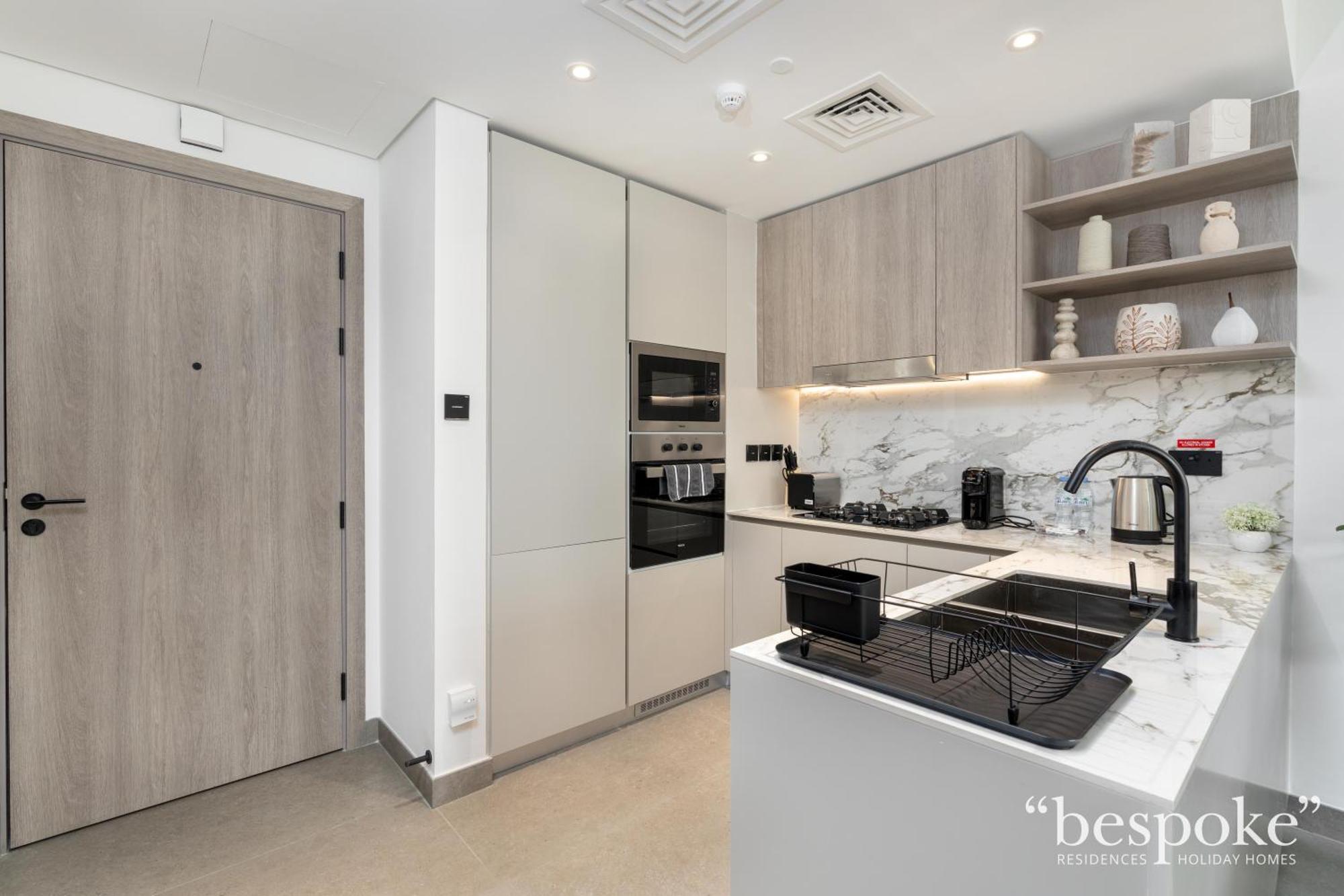 Bespoke Homes - Stylish 1-br In Oxford Terraces, Jvc *