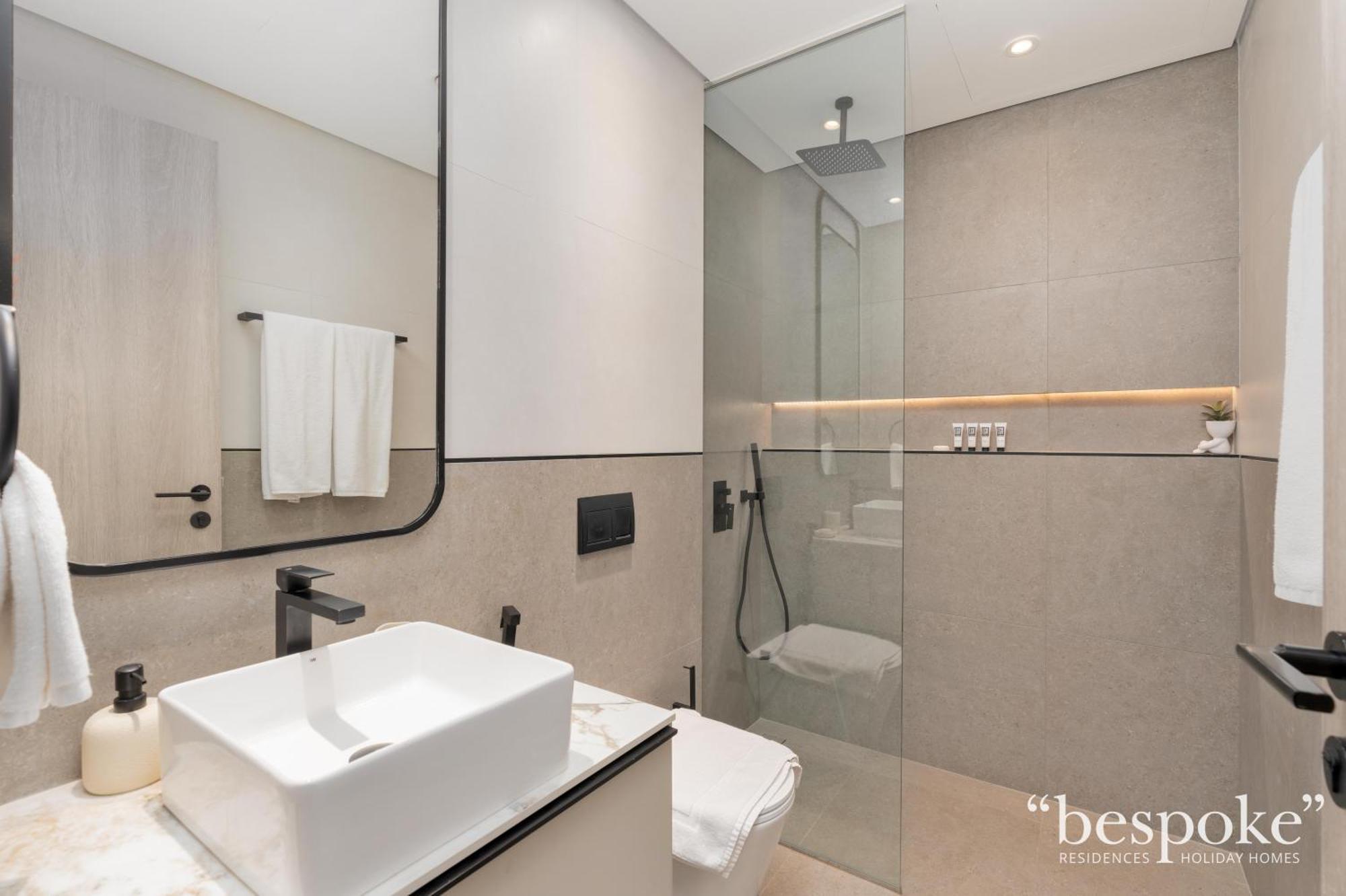Bespoke Homes - Stylish 1-br In Oxford Terraces, Jvc Apartment Dubai