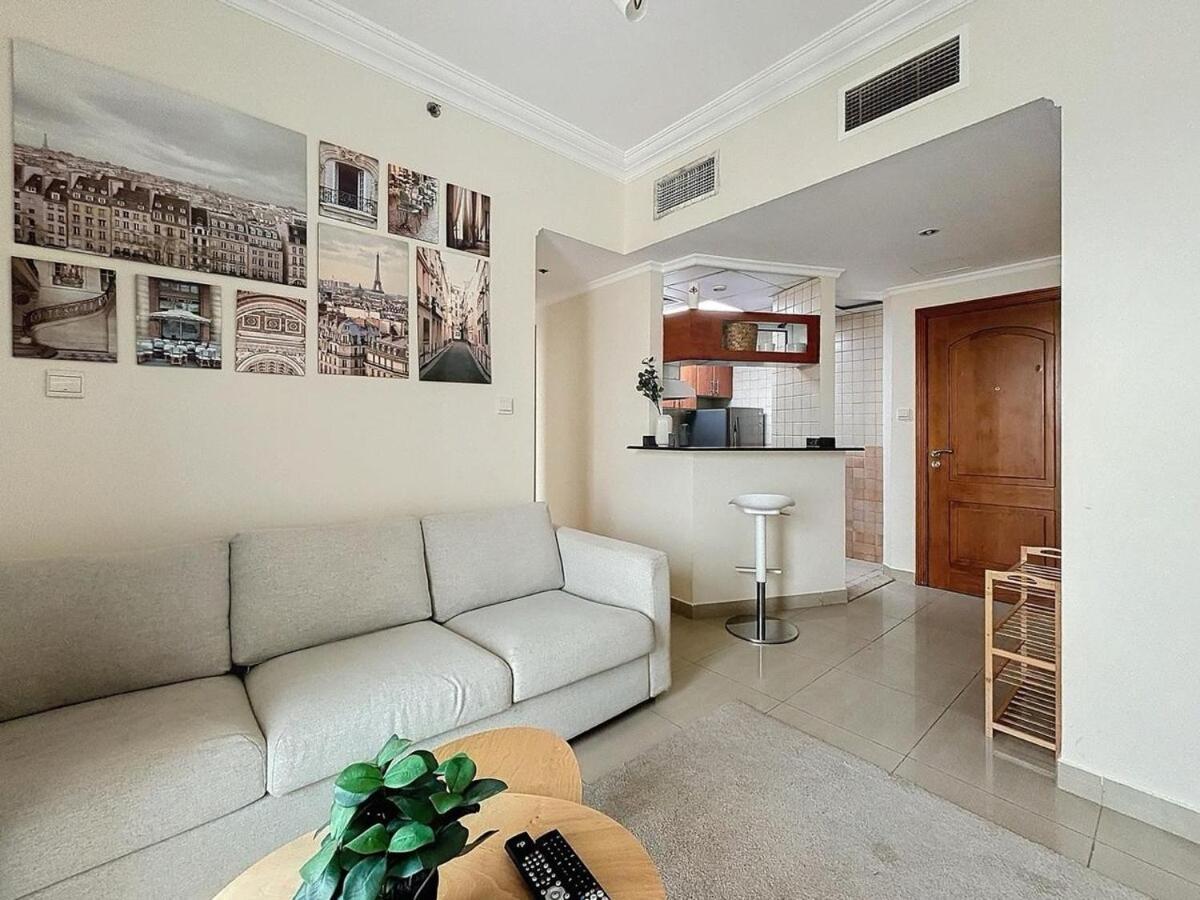 Marina 1 Bedroom Gem *