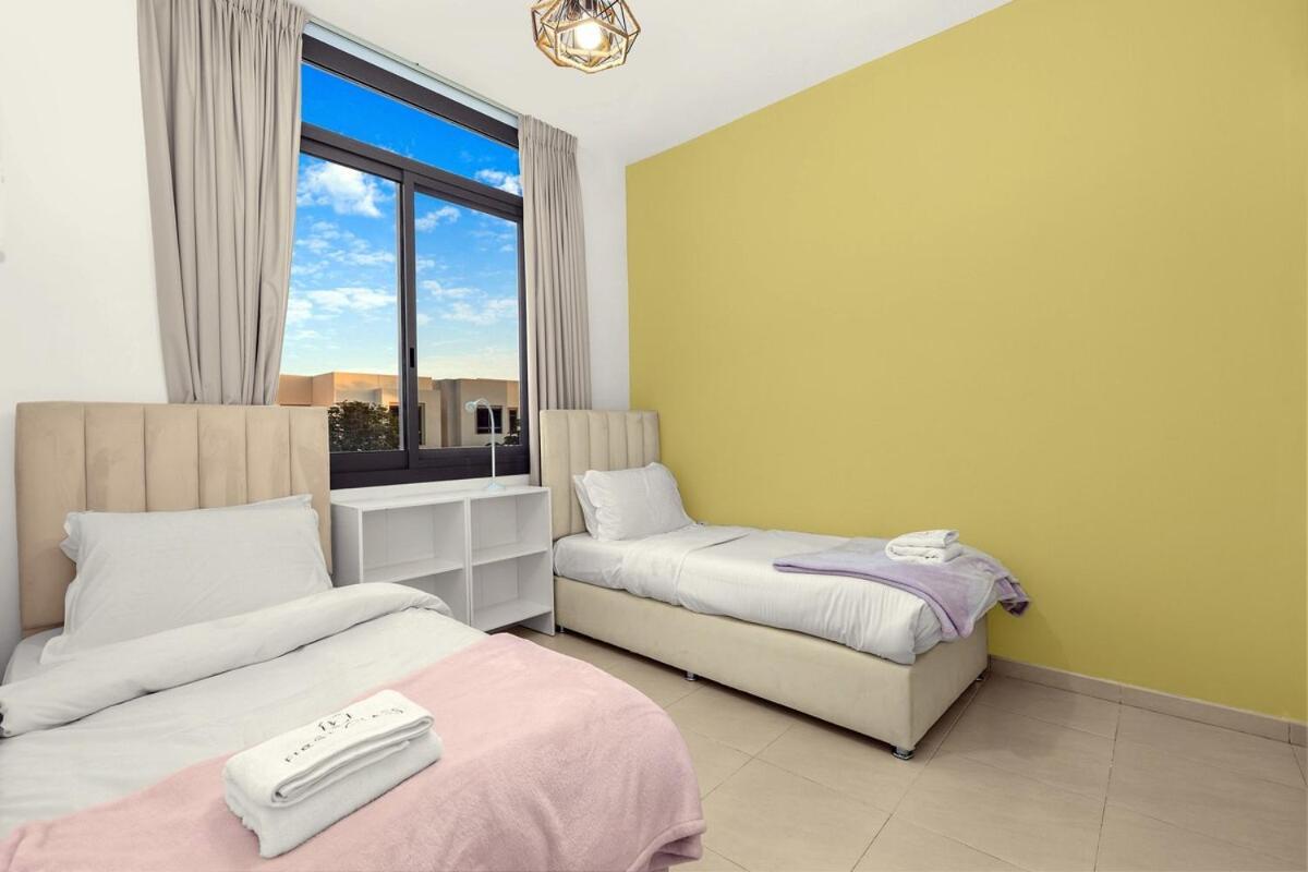 First Class Style Meets Scenic Beauty Apartment *