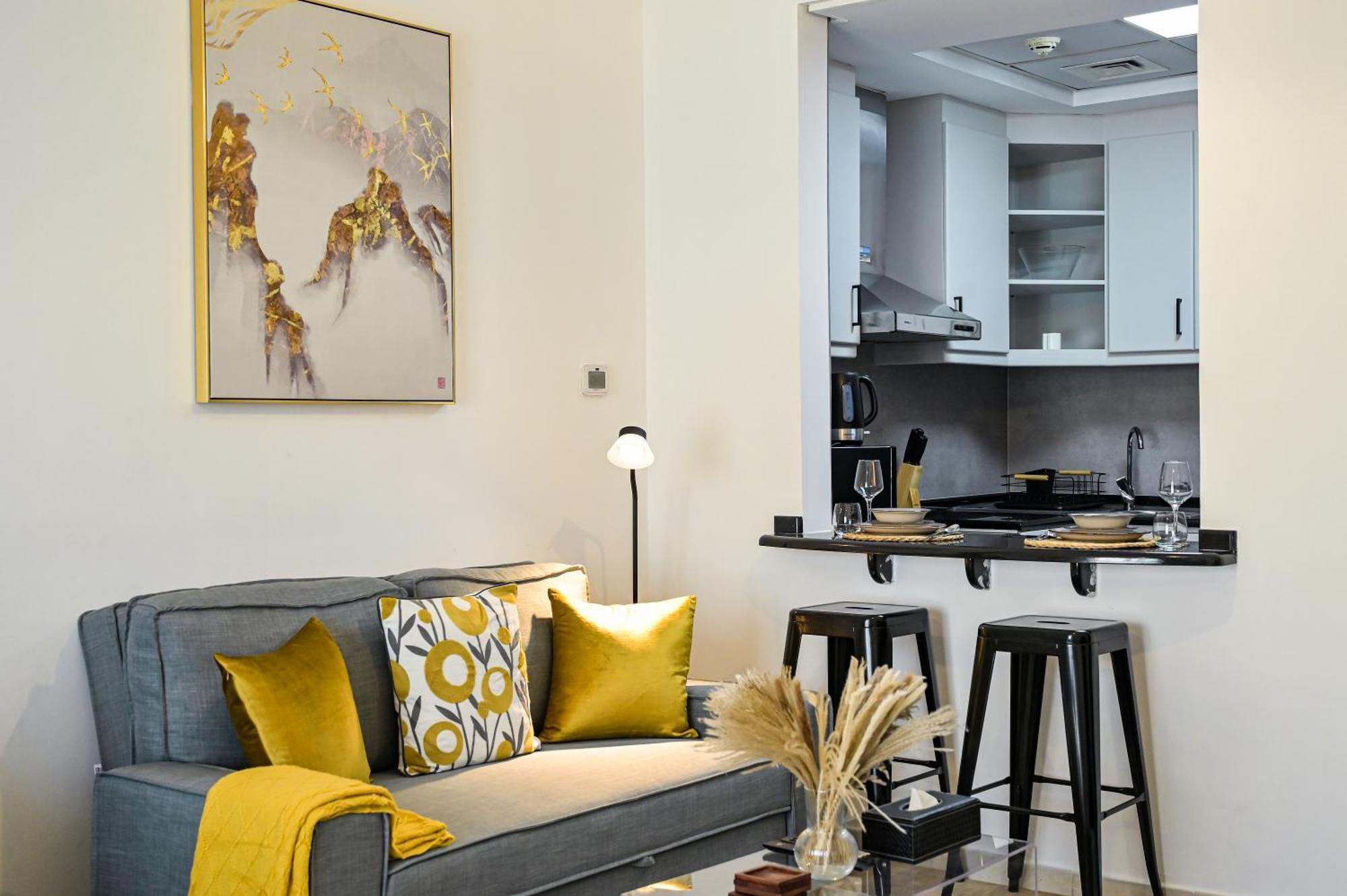 Apartment Modern In Discovery Gardens, Close To Metro *