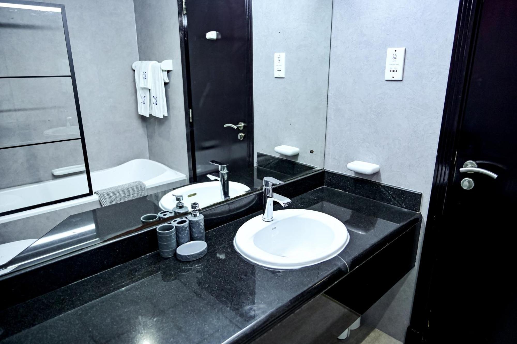 Modern In Discovery Gardens, Close To Metro * Dubai