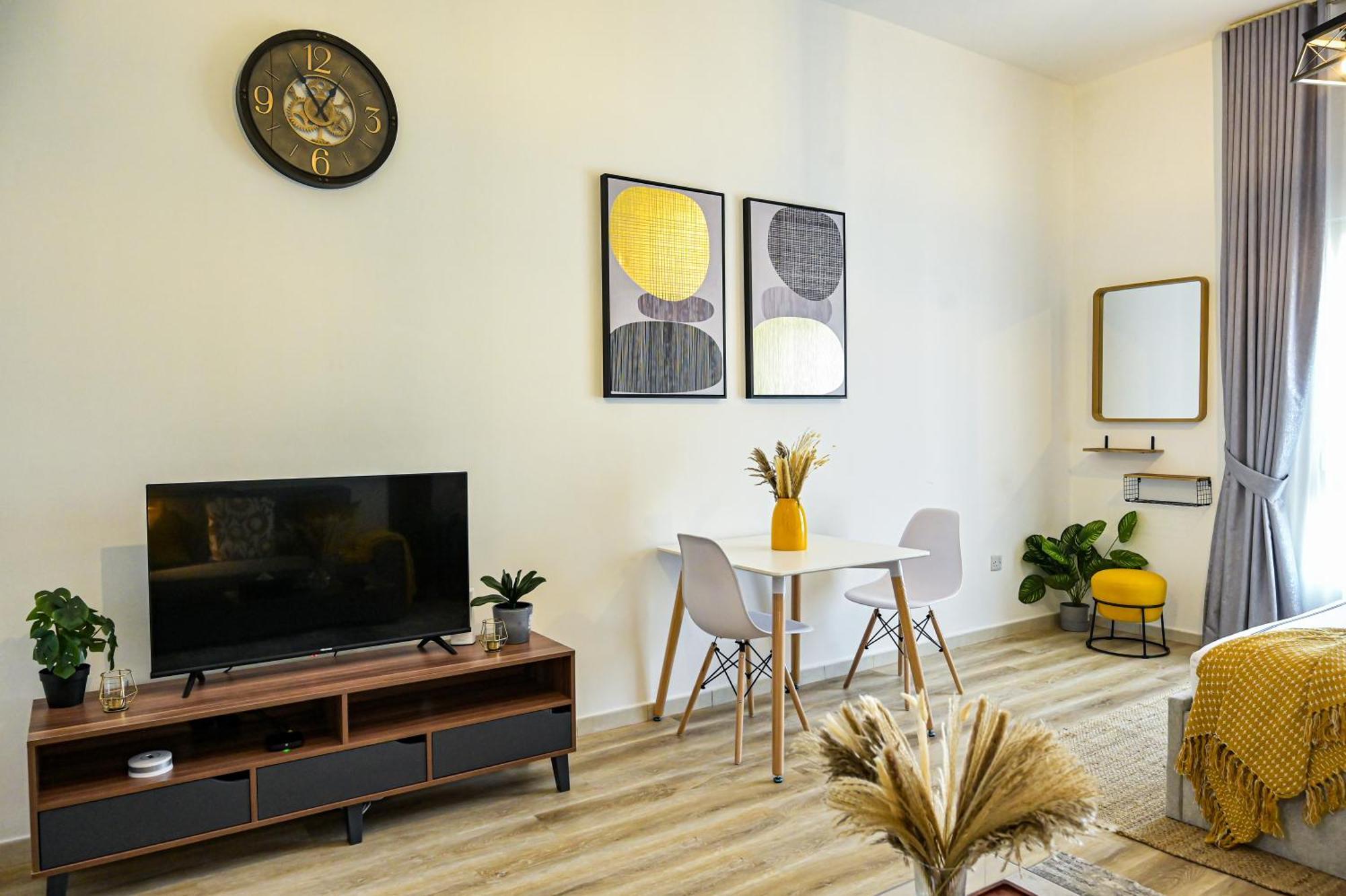 Modern In Discovery Gardens, Close To Metro Dubai