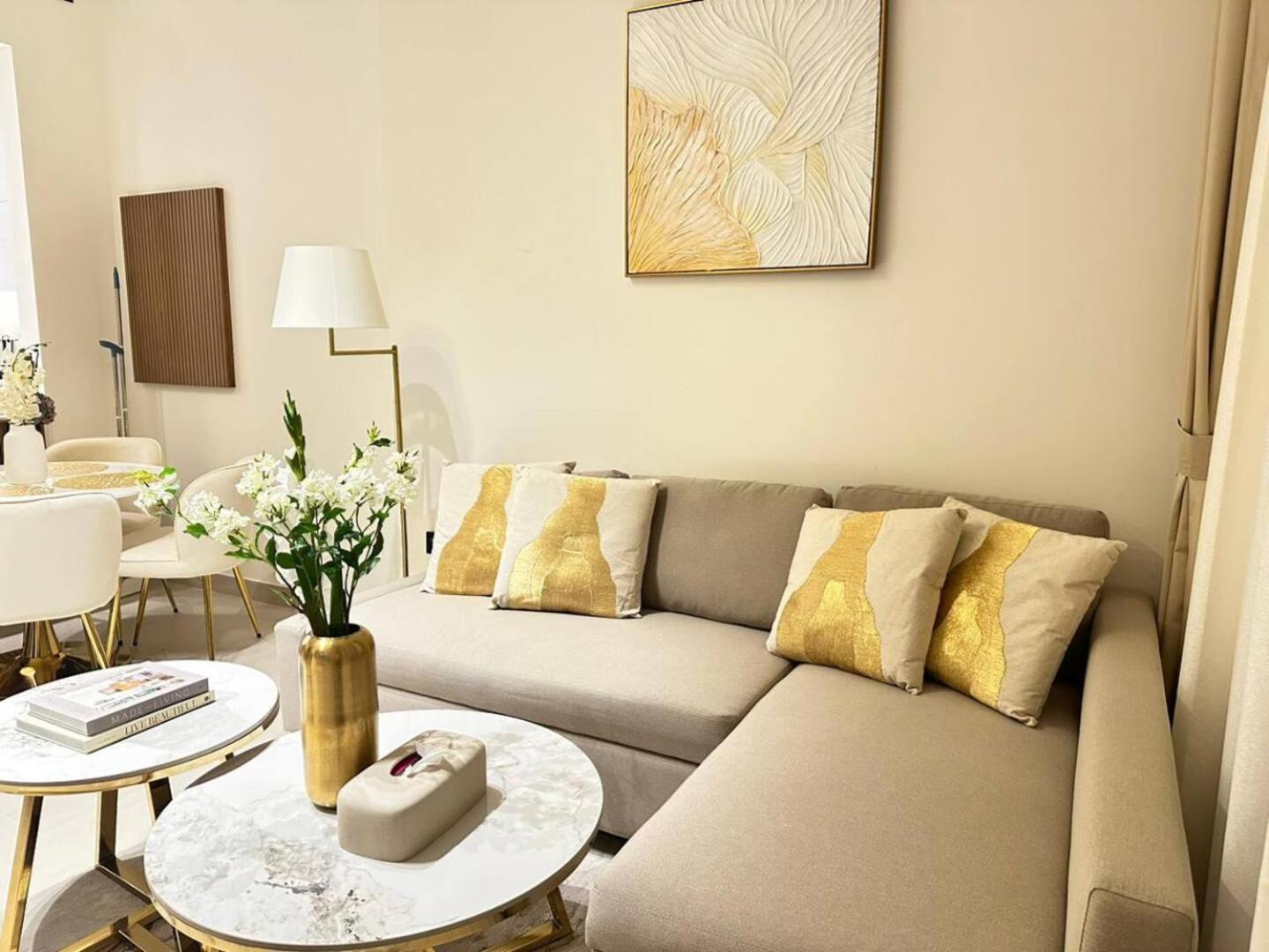 Apartment Modern 1 Bedroom Urban Escape In Jvc *