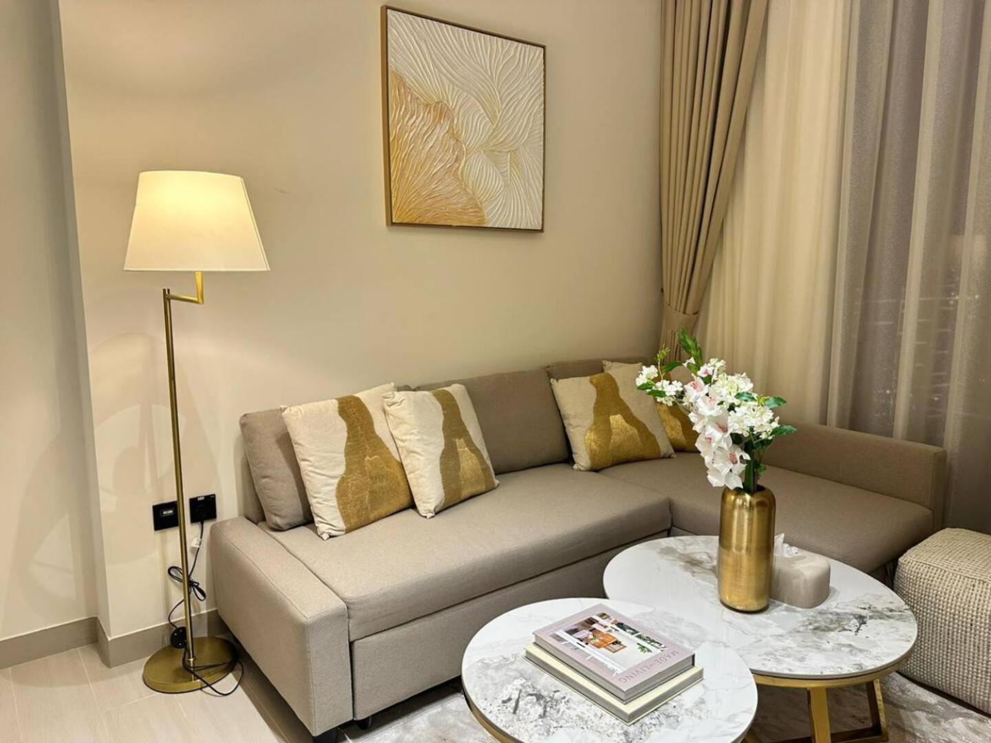 Modern 1 Bedroom Urban Escape In Jvc Apartment Dubai