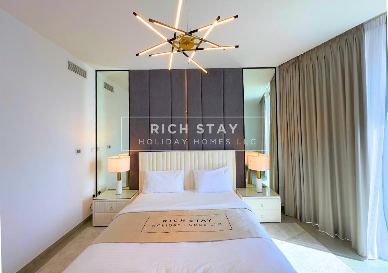 Exclusive 2br In Stella Maris, View,marina Apartment Dubai