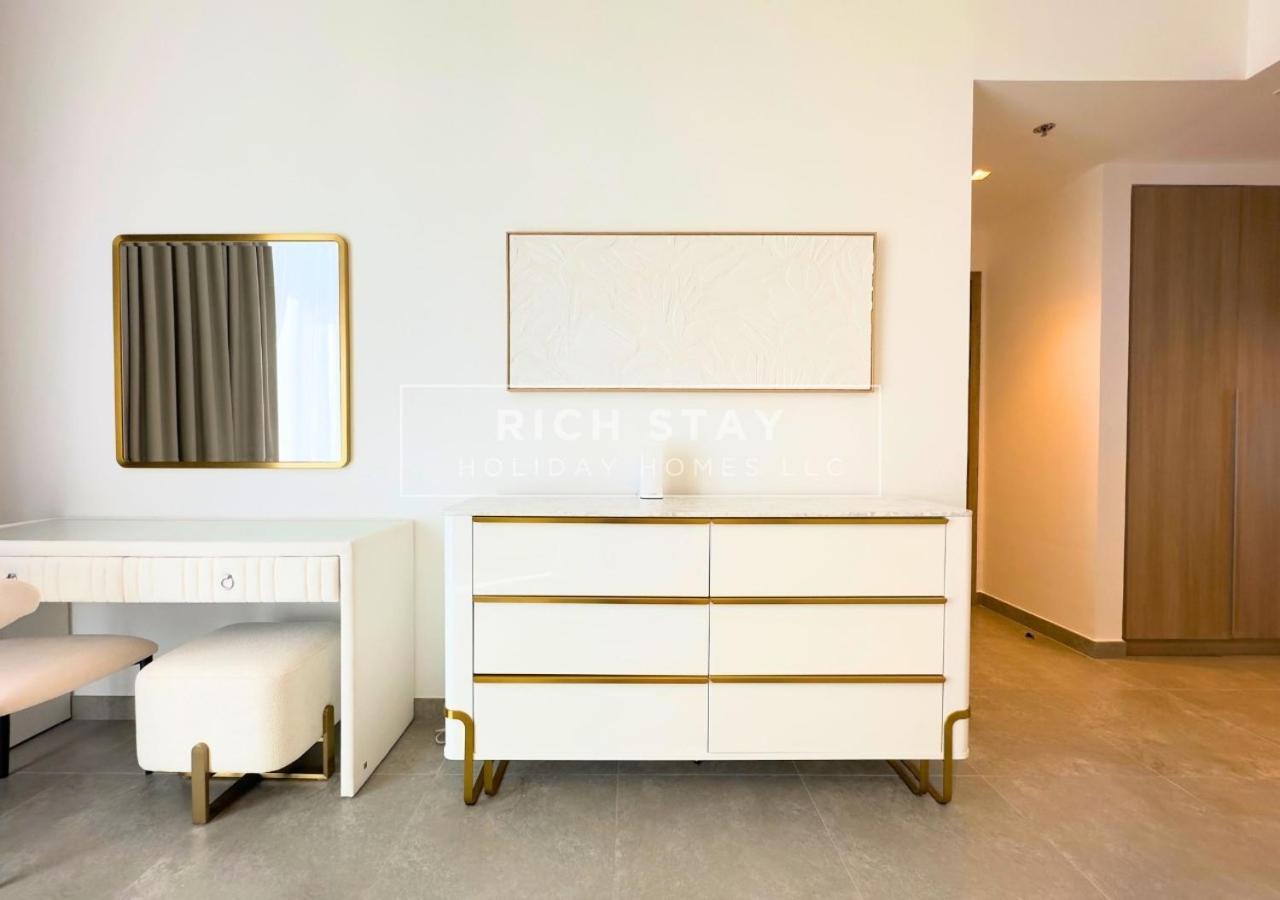 Apartment Exclusive 2br In Stella Maris, View,marina Dubai