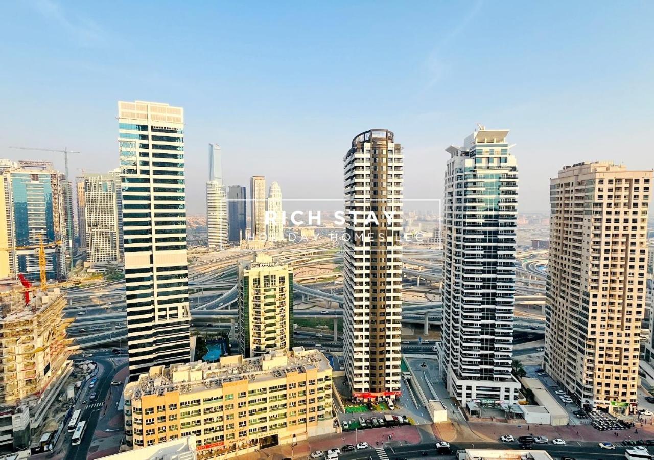 Exclusive 2br In Stella Maris, View,marina Dubai