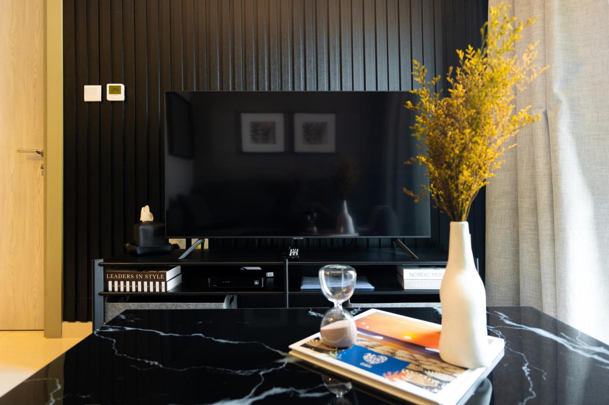 Keyrock Living - Luxury In Zada Tower Apartment *