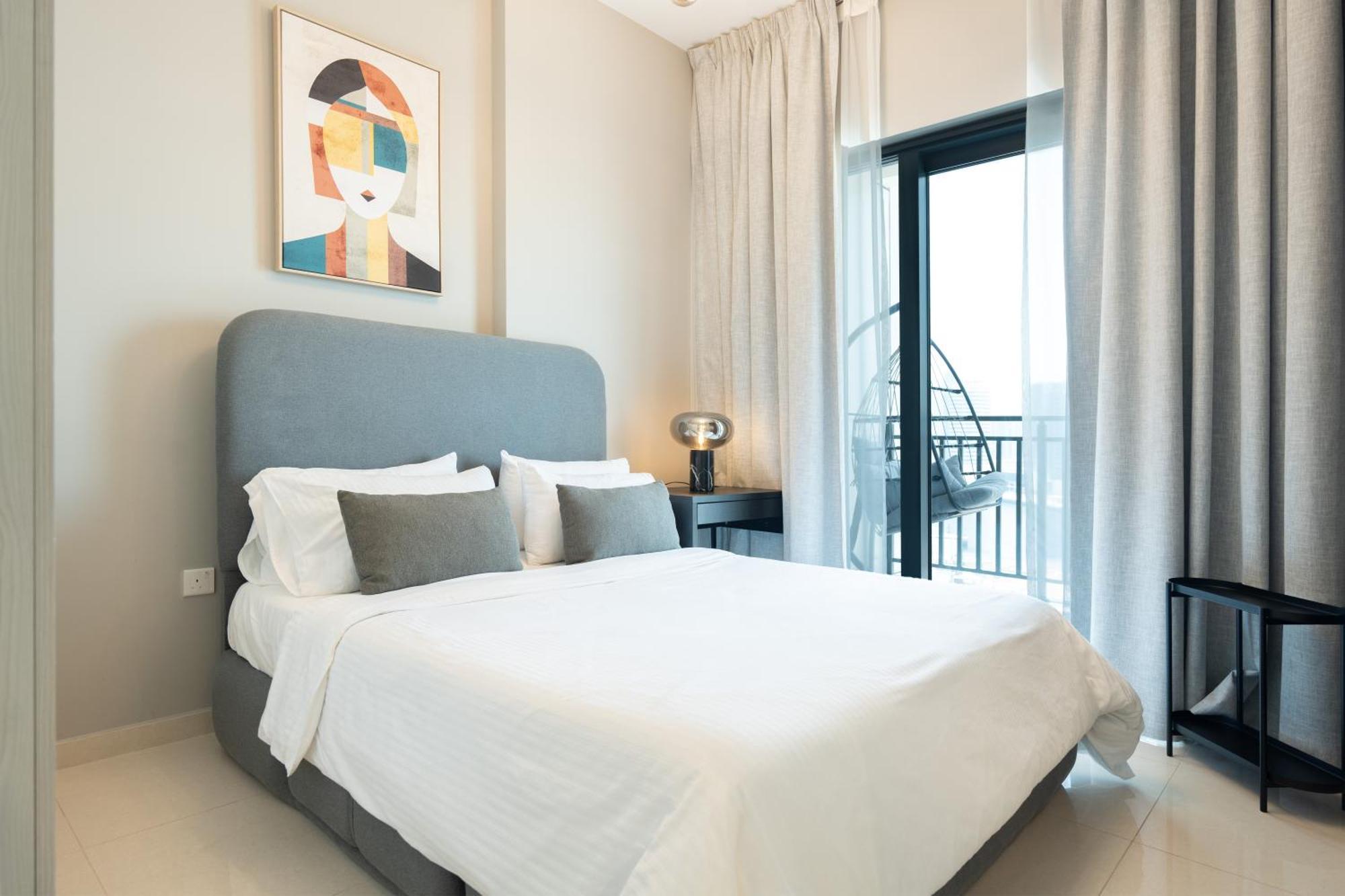 Keyrock Living - Luxury In Zada Tower Apartment Dubai