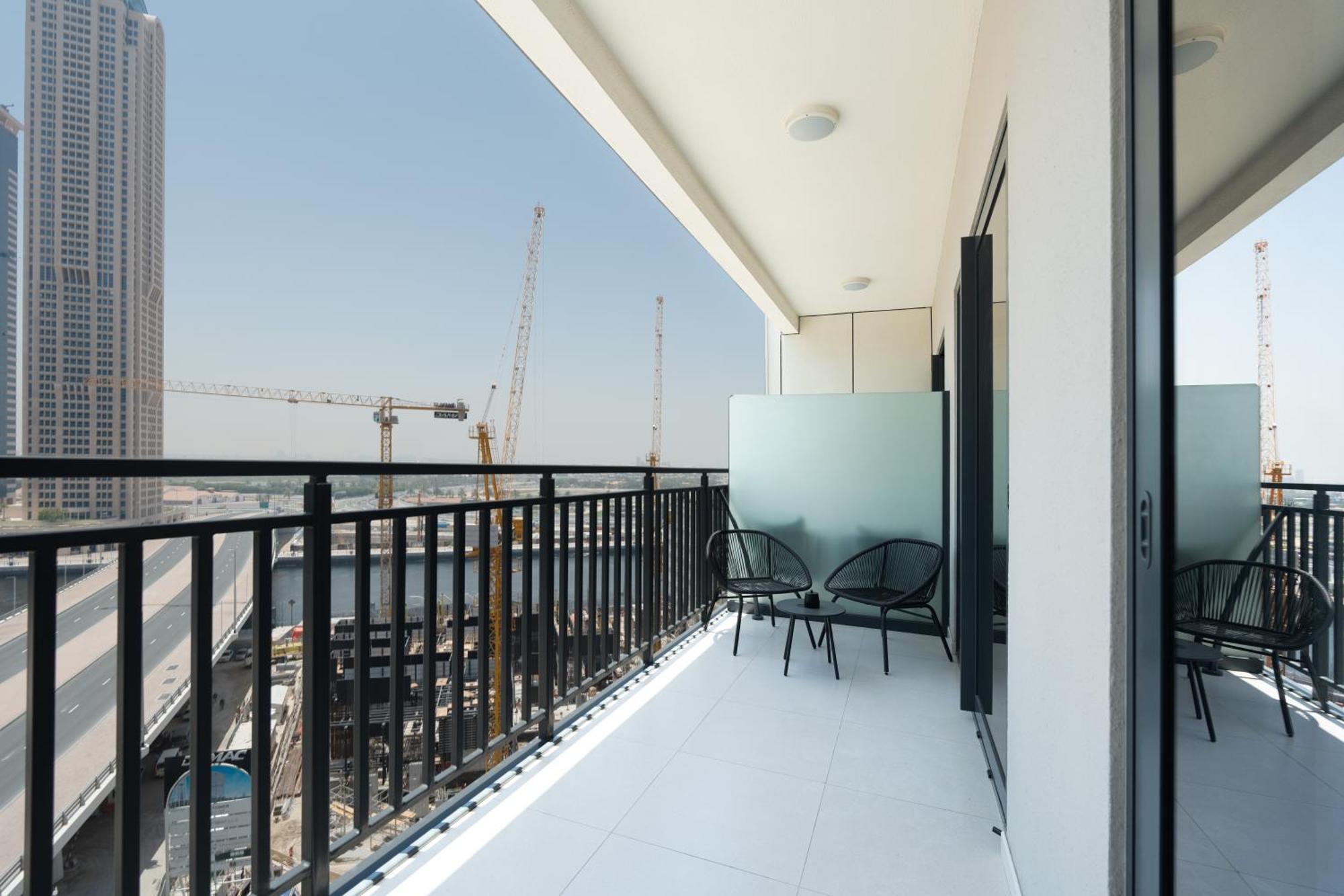 Keyrock Living - Luxury In Zada Tower *