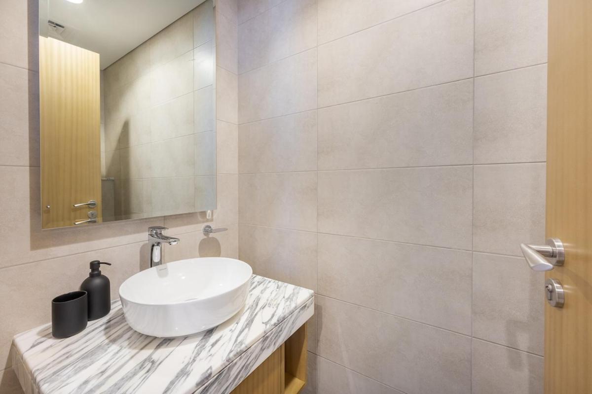 Luxury 2-bed In Aykon Tower, Business Bay - Prime Location And Cityscape Views! *