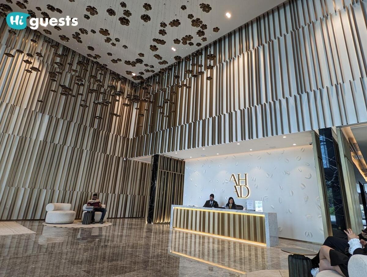 Apartment Higuests - Modern & Stylish 1br - Near Business Bay Metro *