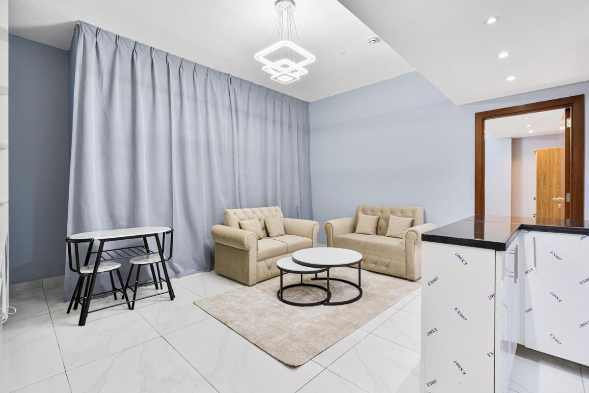 Stylish 1br Sanctuary With Gym And Pool Access