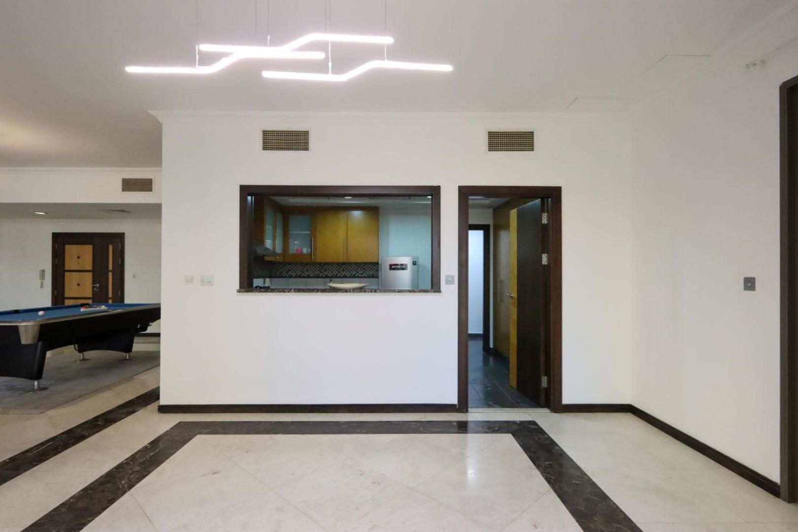 Livbnb-a Jbr Escape Spacious 3 Bedroom With Pool Table Apartment