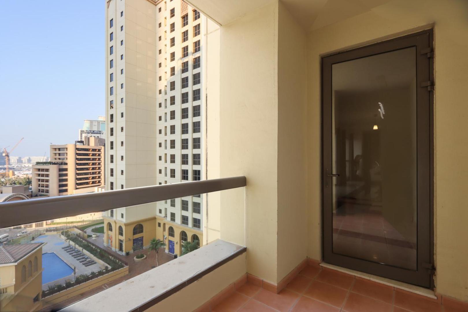 Apartment Livbnb-a Jbr Escape Spacious 3 Bedroom With Pool Table