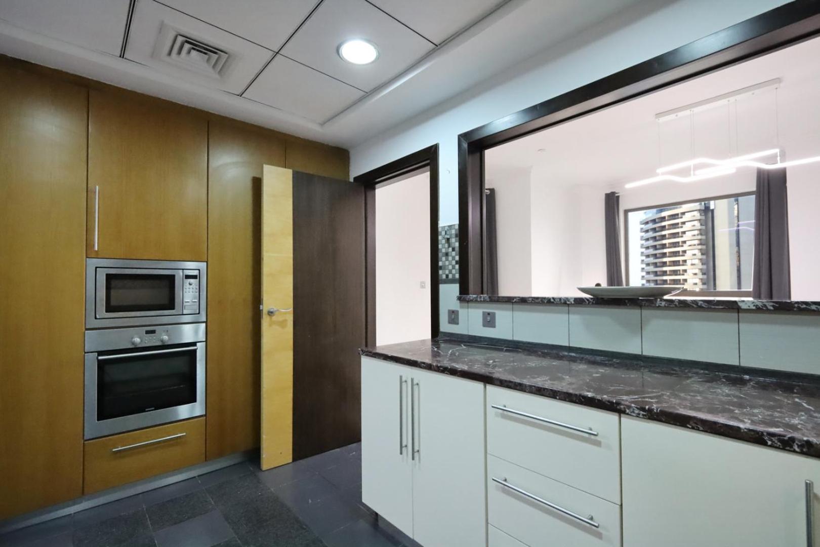Livbnb-a Jbr Escape Spacious 3 Bedroom With Pool Table *
