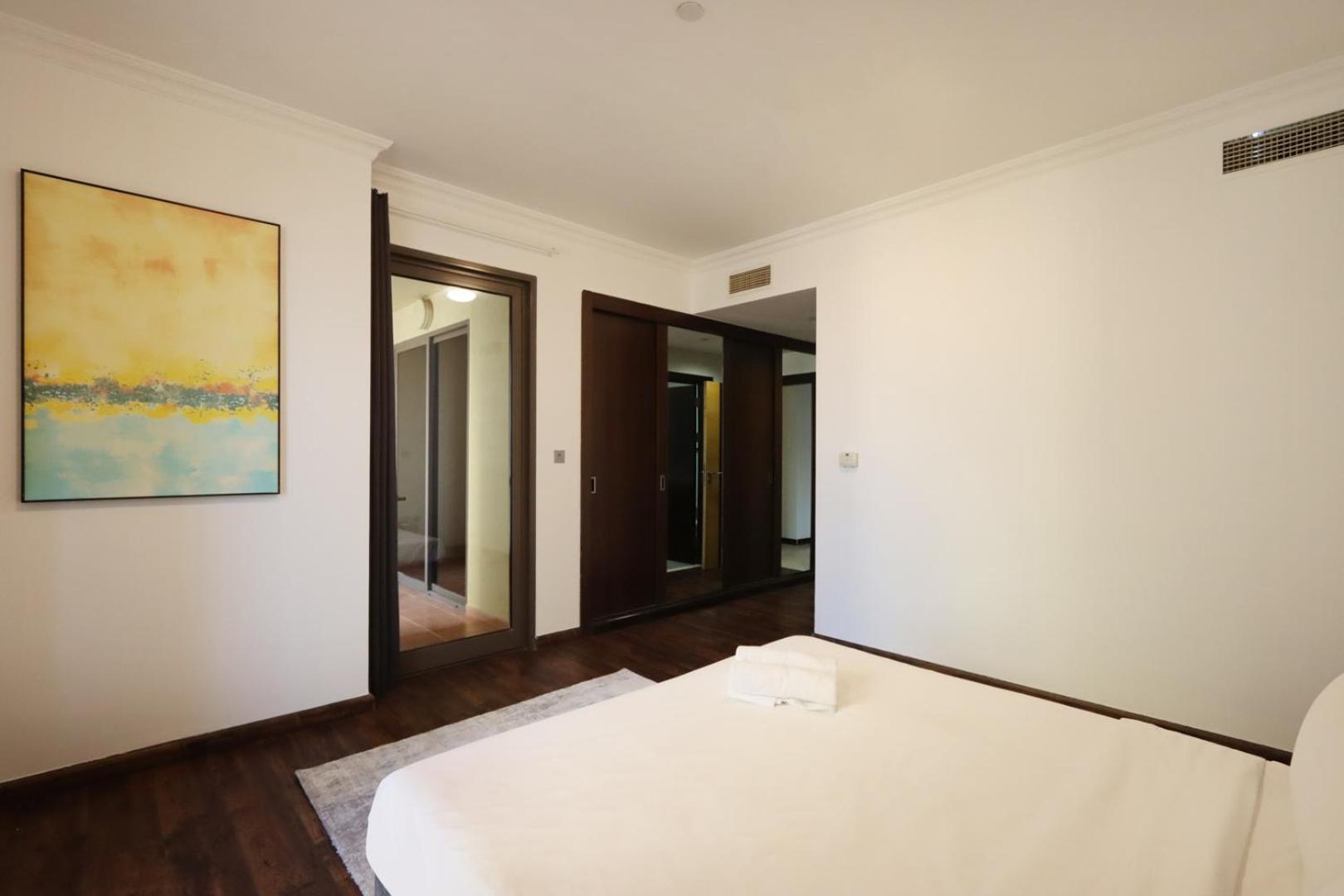 Livbnb-a Jbr Escape Spacious 3 Bedroom With Pool Table Apartment *