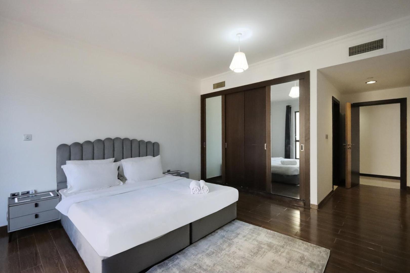 Livbnb-a Jbr Escape Spacious 3 Bedroom With Pool Table