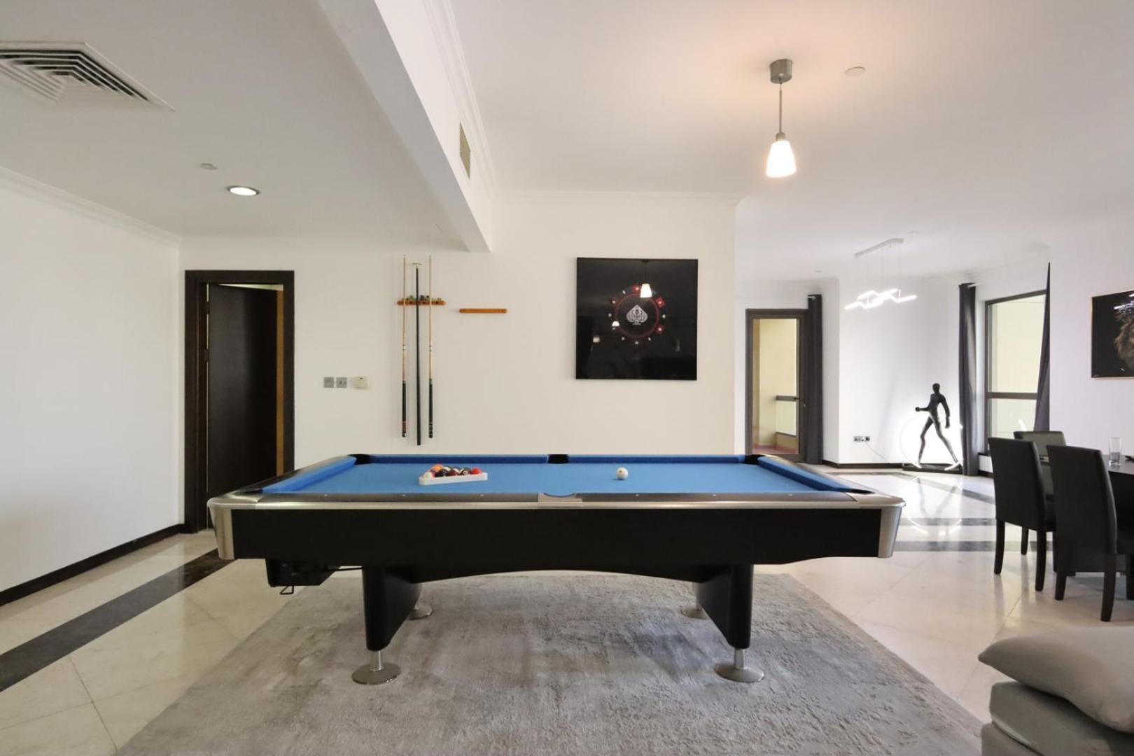 Apartment Livbnb-a Jbr Escape Spacious 3 Bedroom With Pool Table