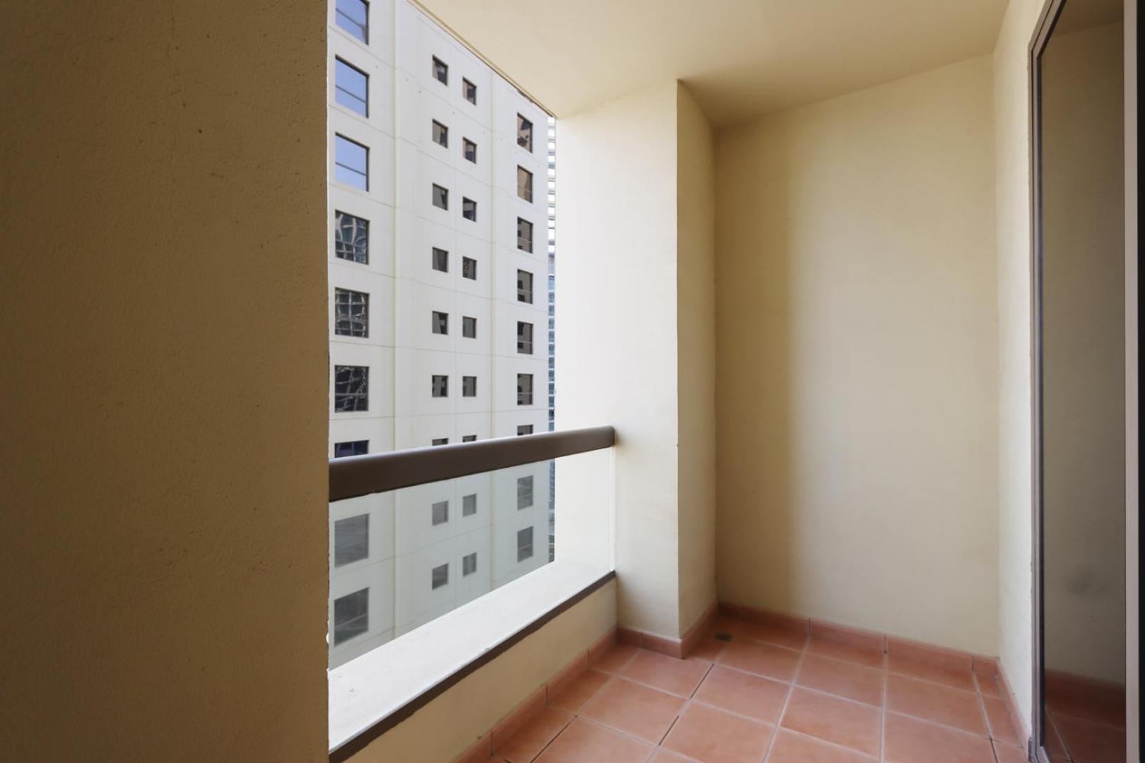 Livbnb-a Jbr Escape Spacious 3 Bedroom With Pool Table * Dubai