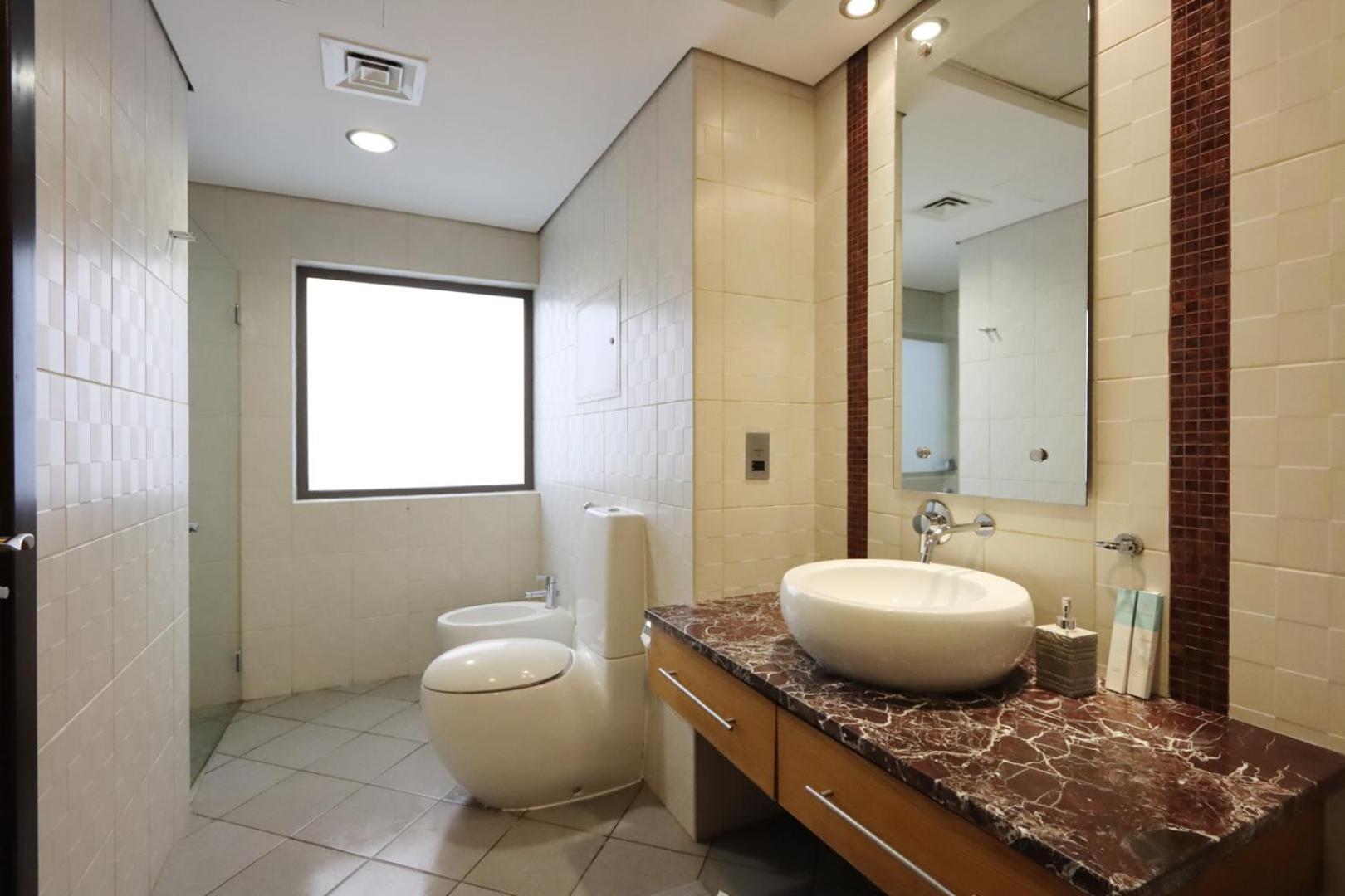 Livbnb-a Jbr Escape Spacious 3 Bedroom With Pool Table Apartment