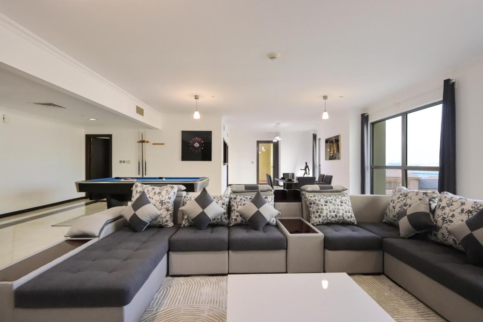 Apartment Livbnb-a Jbr Escape Spacious 3 Bedroom With Pool Table Dubai