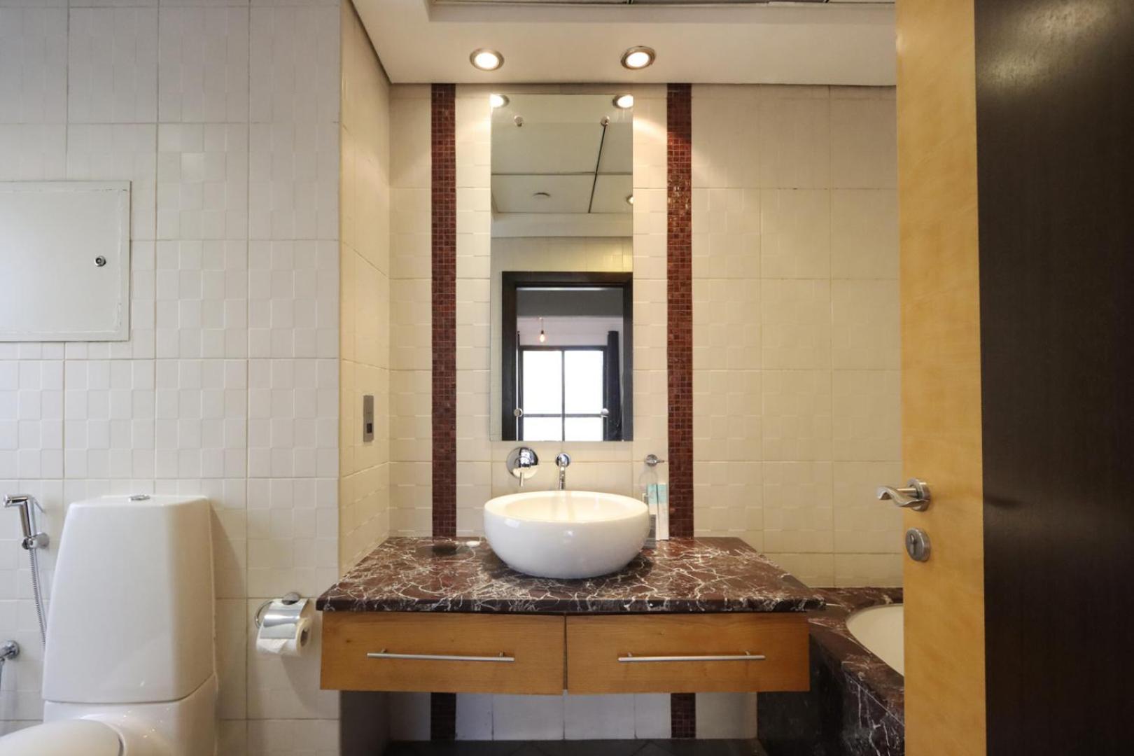 Livbnb-a Jbr Escape Spacious 3 Bedroom With Pool Table Apartment
