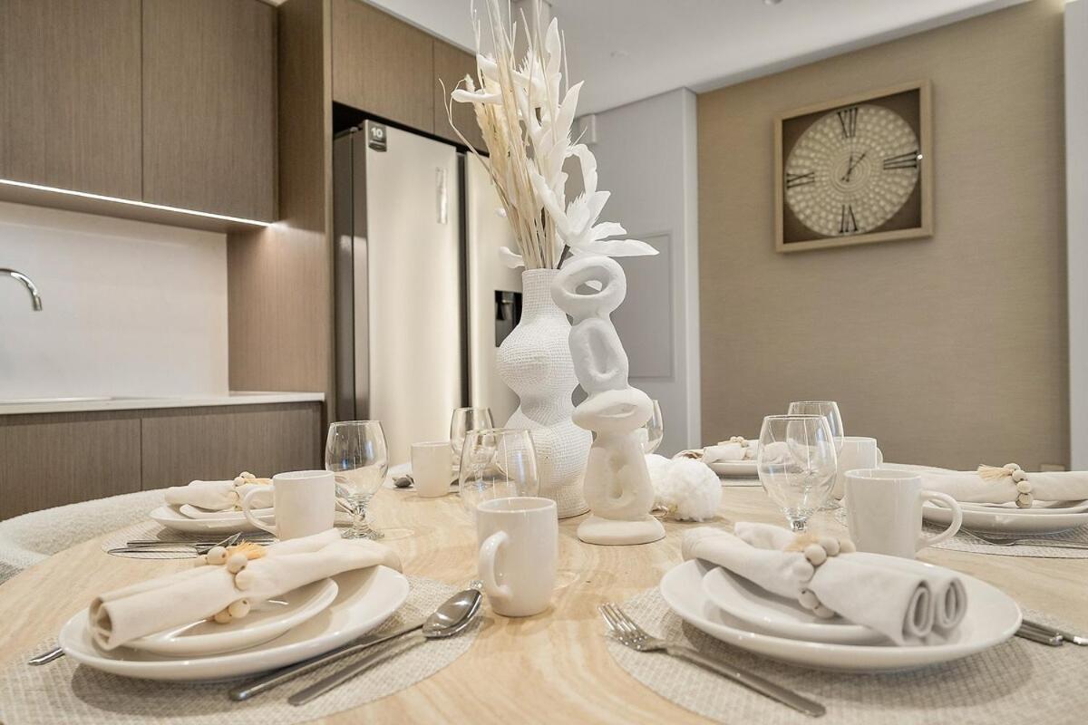 Apartment First Class 2br Burj Khalifa & Fountain View Dubai