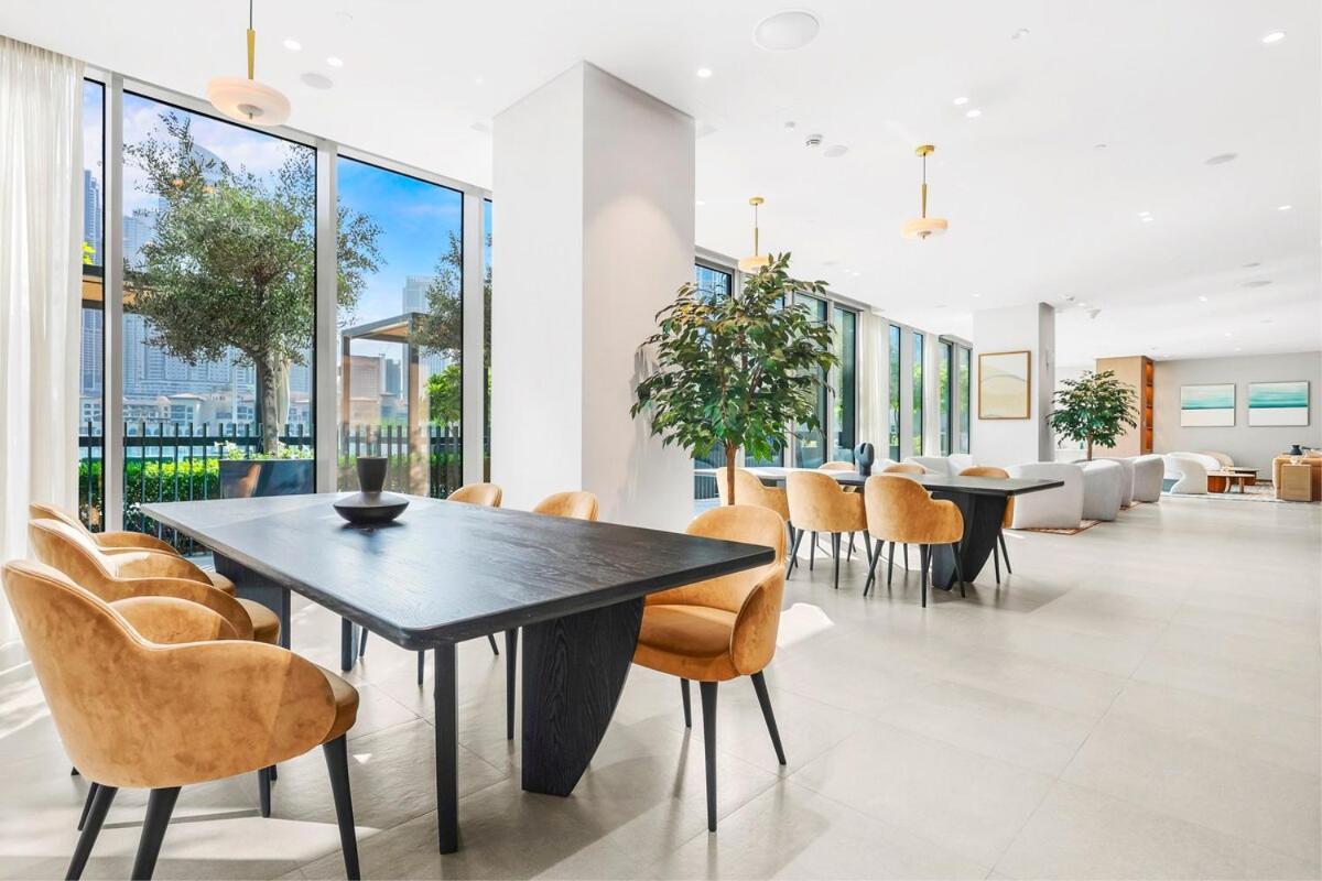 First Class 2br Burj Khalifa & Fountain View Apartment Dubai