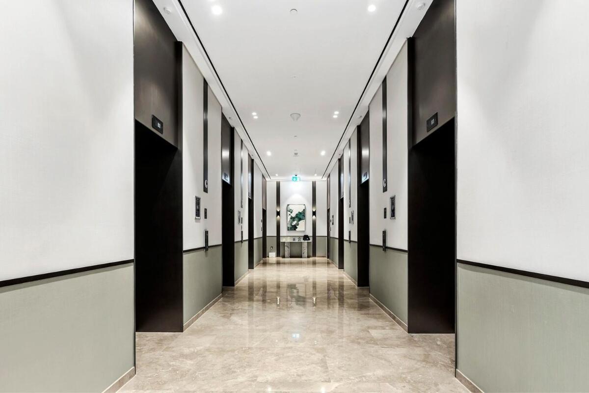 First Class 2br Burj Khalifa & Fountain View Apartment Dubai