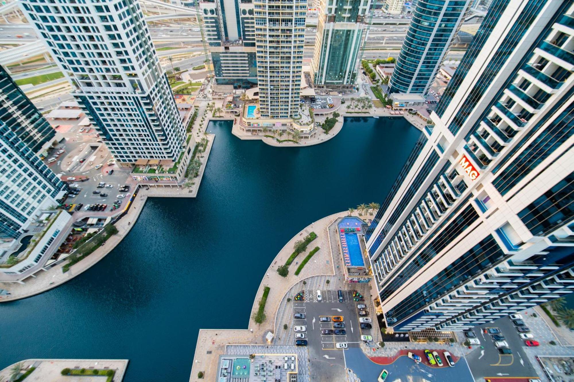 Views On 29fl - Jlt 1br Near Metro & Free Baby Gear Dubai