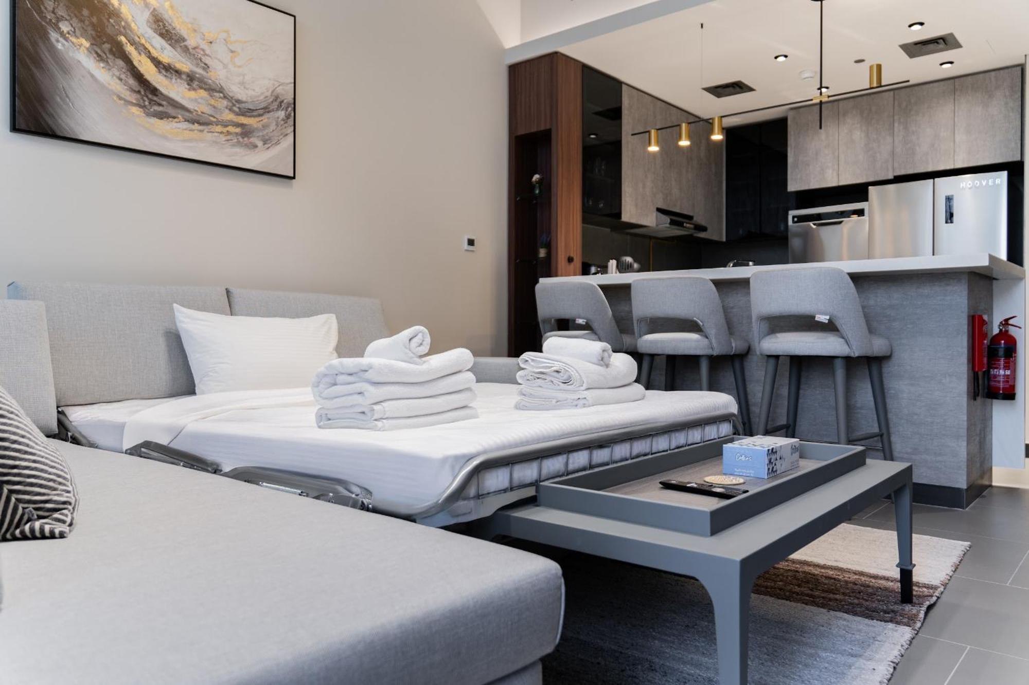 Views On 29fl - Jlt 1br Near Metro & Free Baby Gear Apartment *