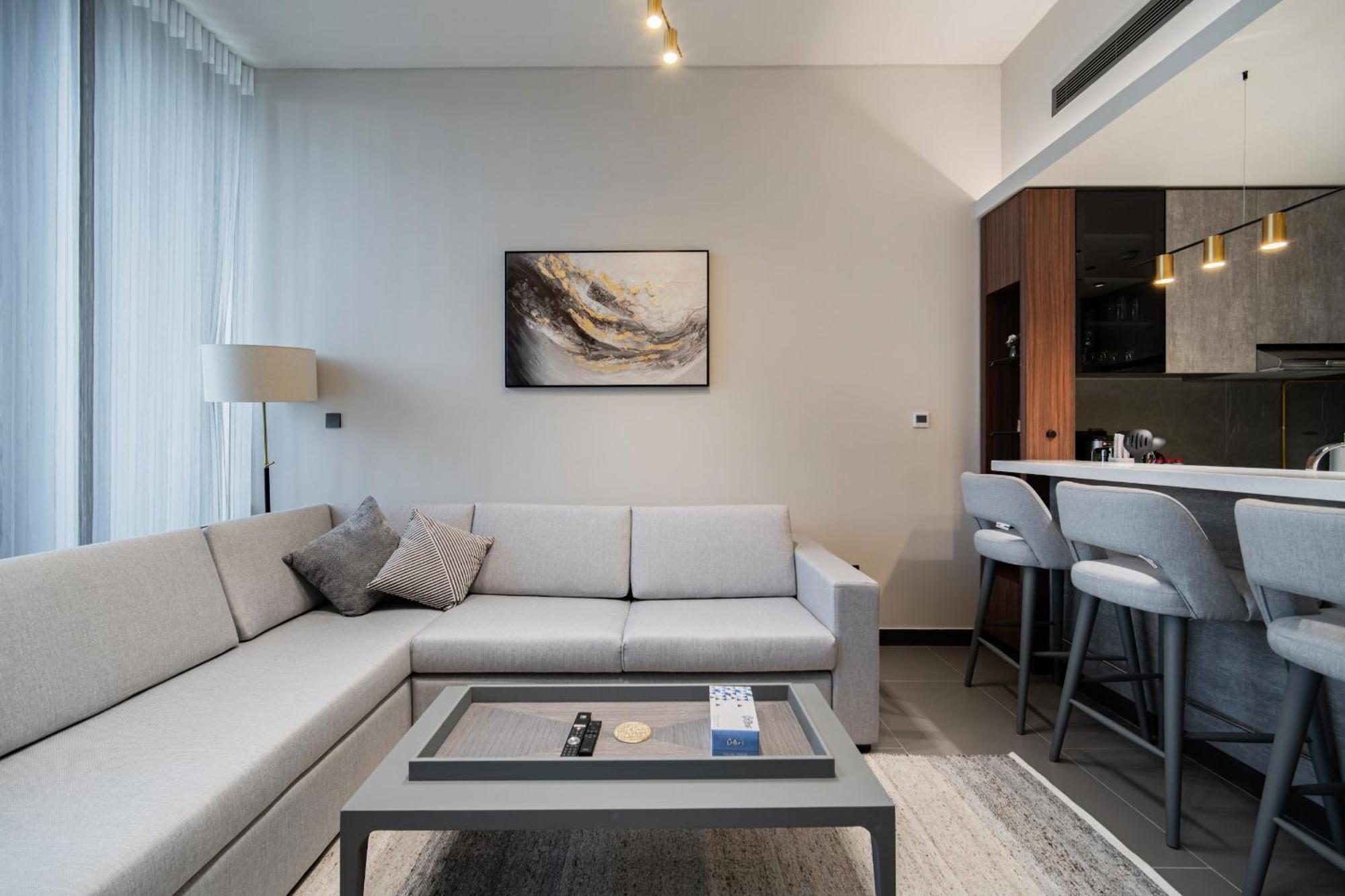Views On 29fl - Jlt 1br Near Metro & Free Baby Gear