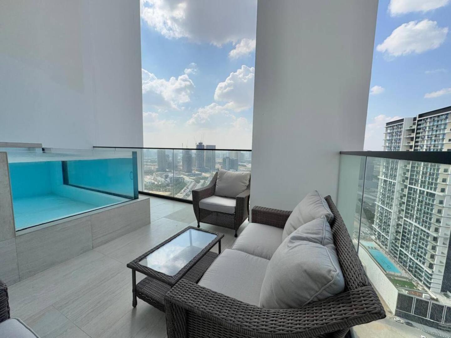 Apartment 2br Royal W Private Pool In Jvc
