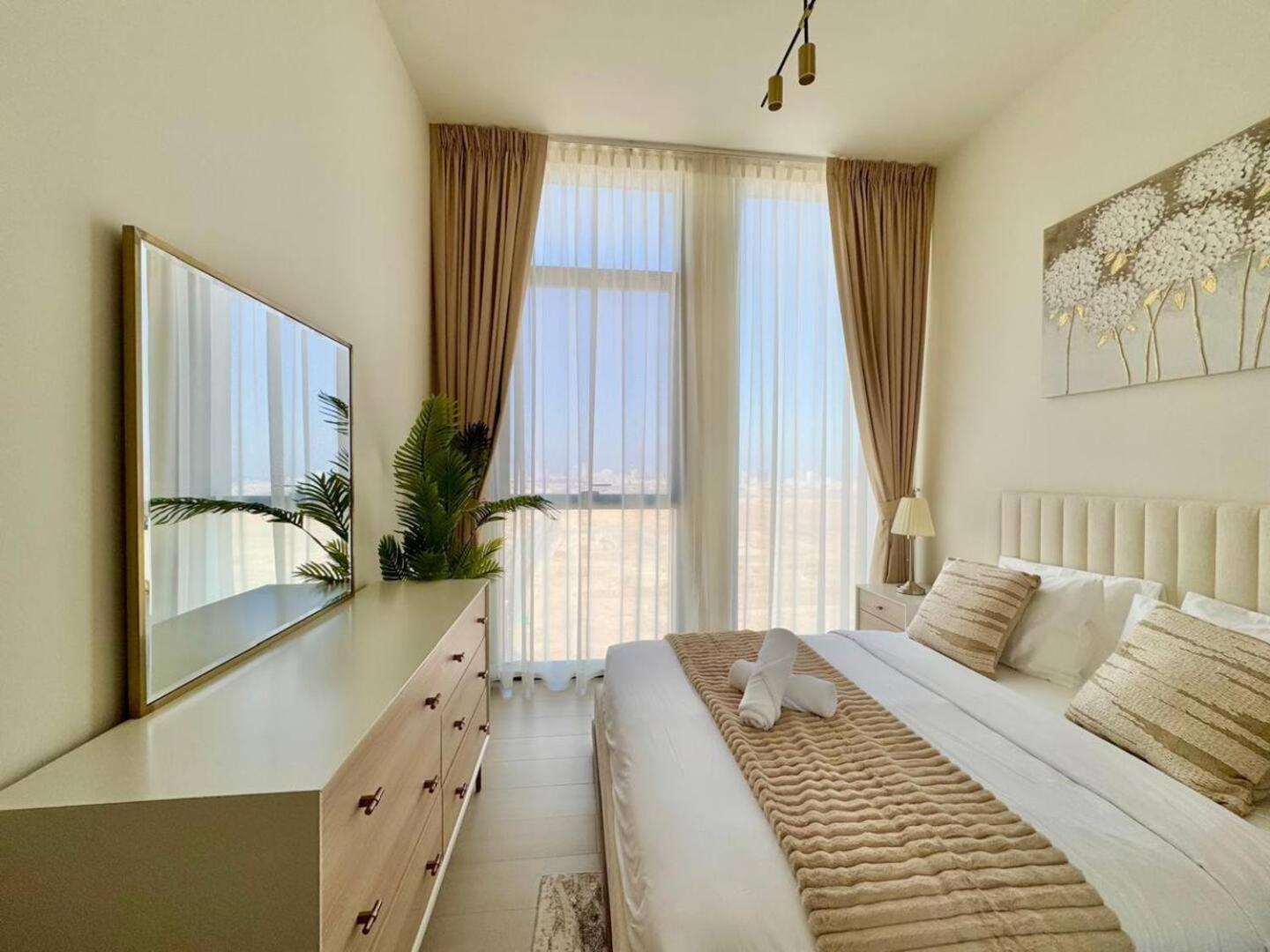 Apartment 2br Royal W Private Pool In Jvc