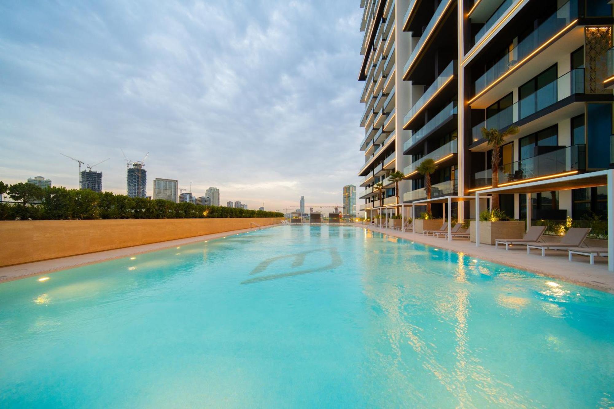 Peaceful Skyline 1br Jvc - Near Mall And Free Baby Gear *