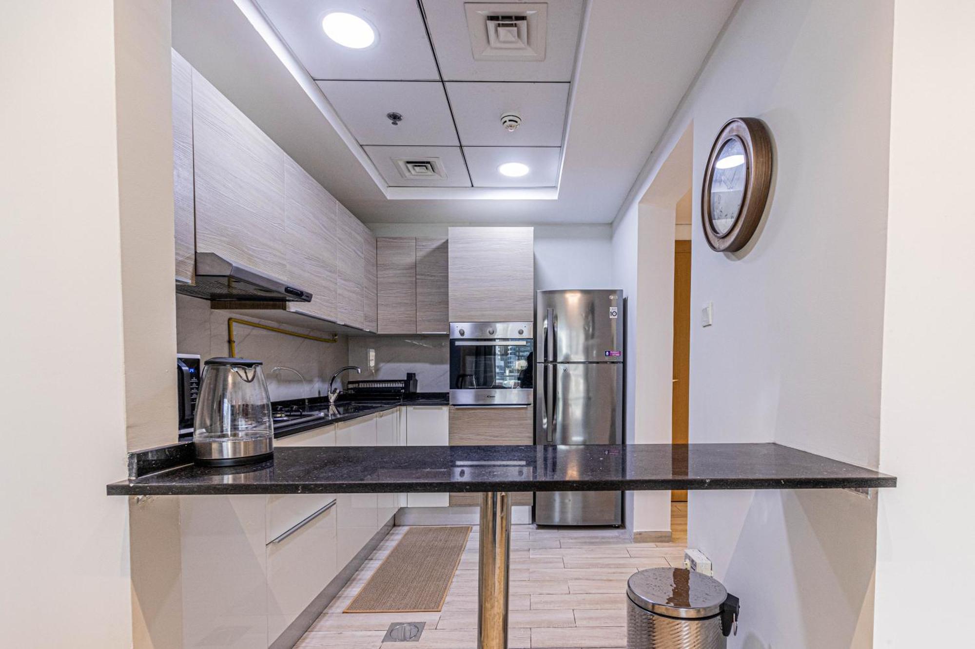 Sophisticated 1br In Oxford Dubai
