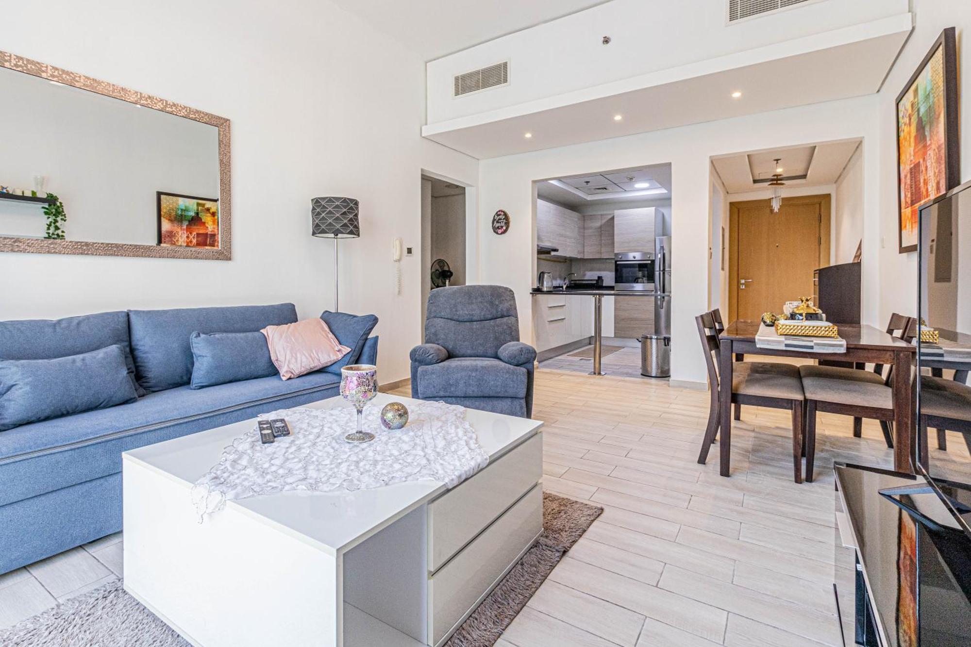 Sophisticated 1br In Oxford Apartment Dubai