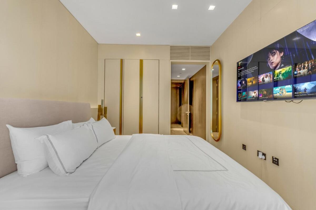 Luxury Penthouses View At Five Apartment *